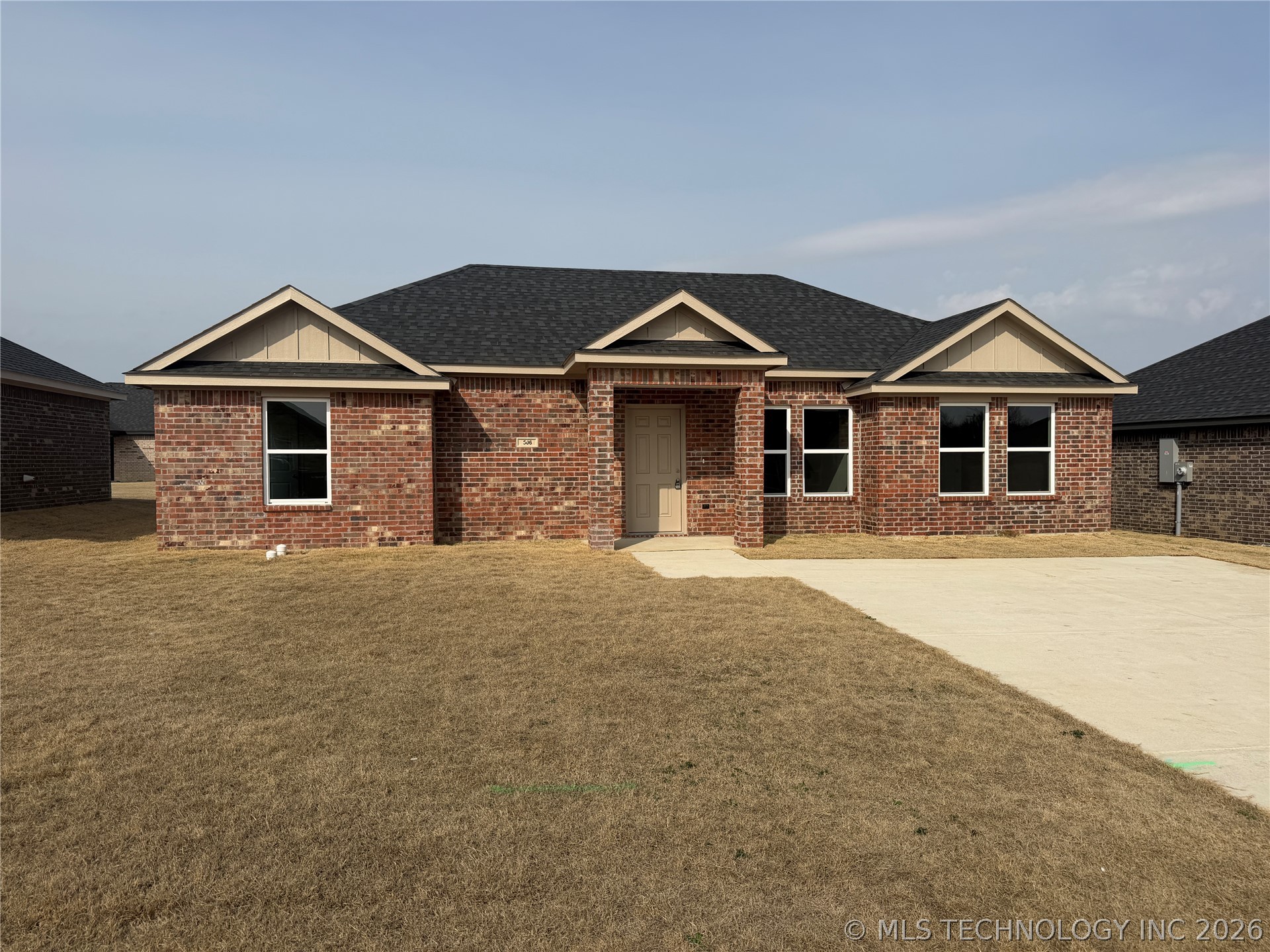 506 Honeysuckle Lane Property Photo 1