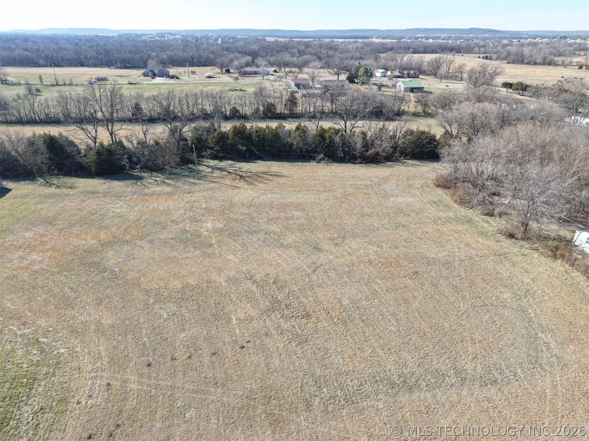 10622 N 20th West Avenue Property Photo 4