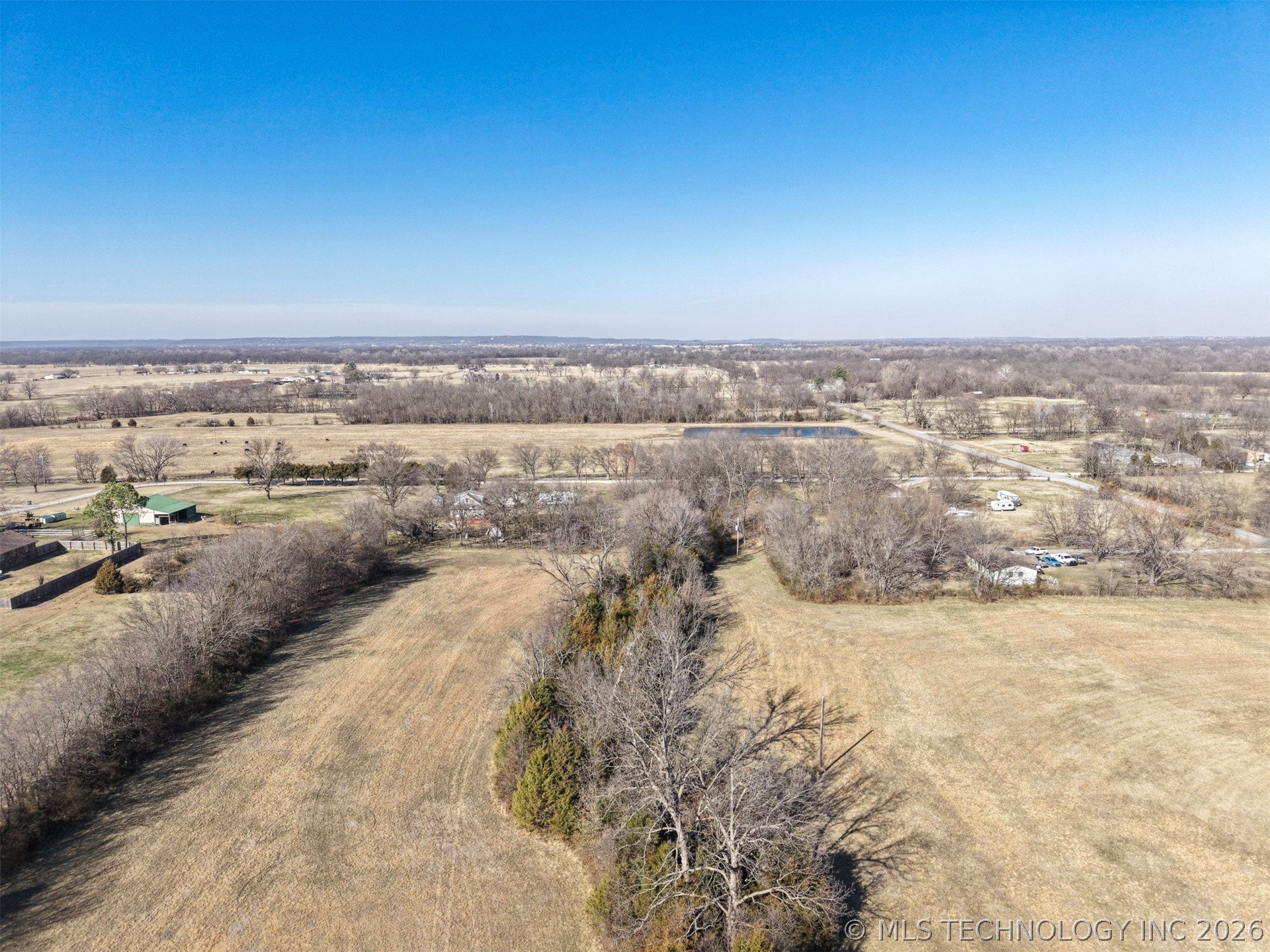 10622 N 20th West Avenue Property Photo 5