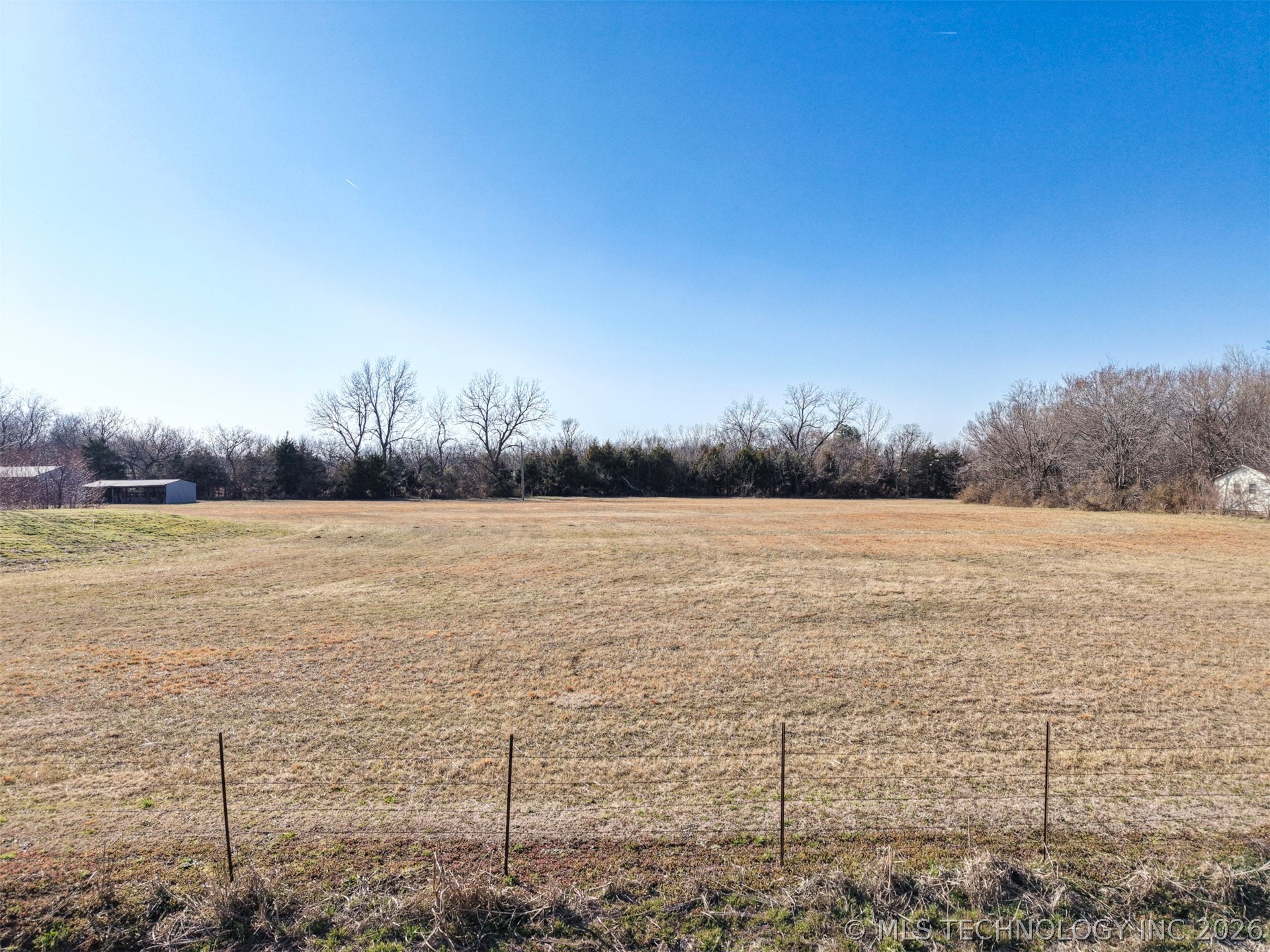 10622 N 20th West Avenue Property Photo 7