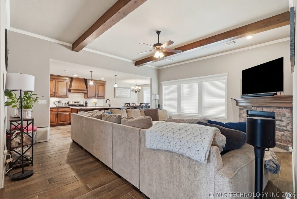 12117 E 69th Street N Property Photo 5