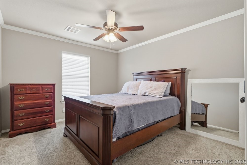 12117 E 69th Street N Property Photo 17