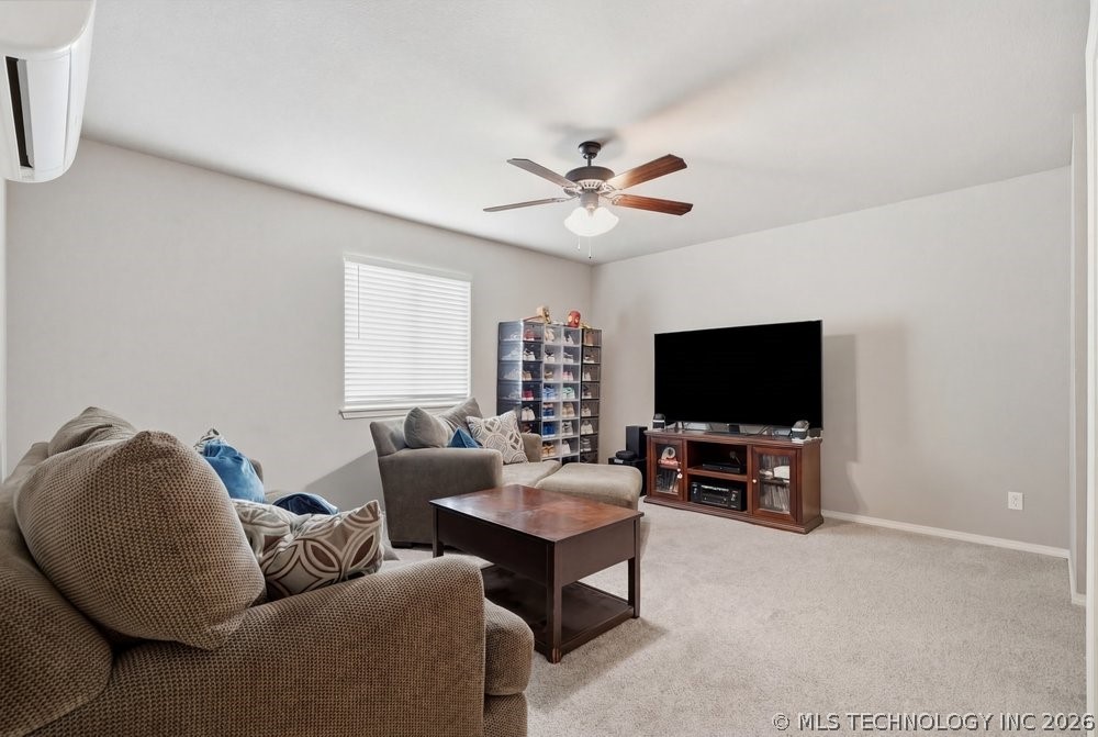 12117 E 69th Street N Property Photo 21