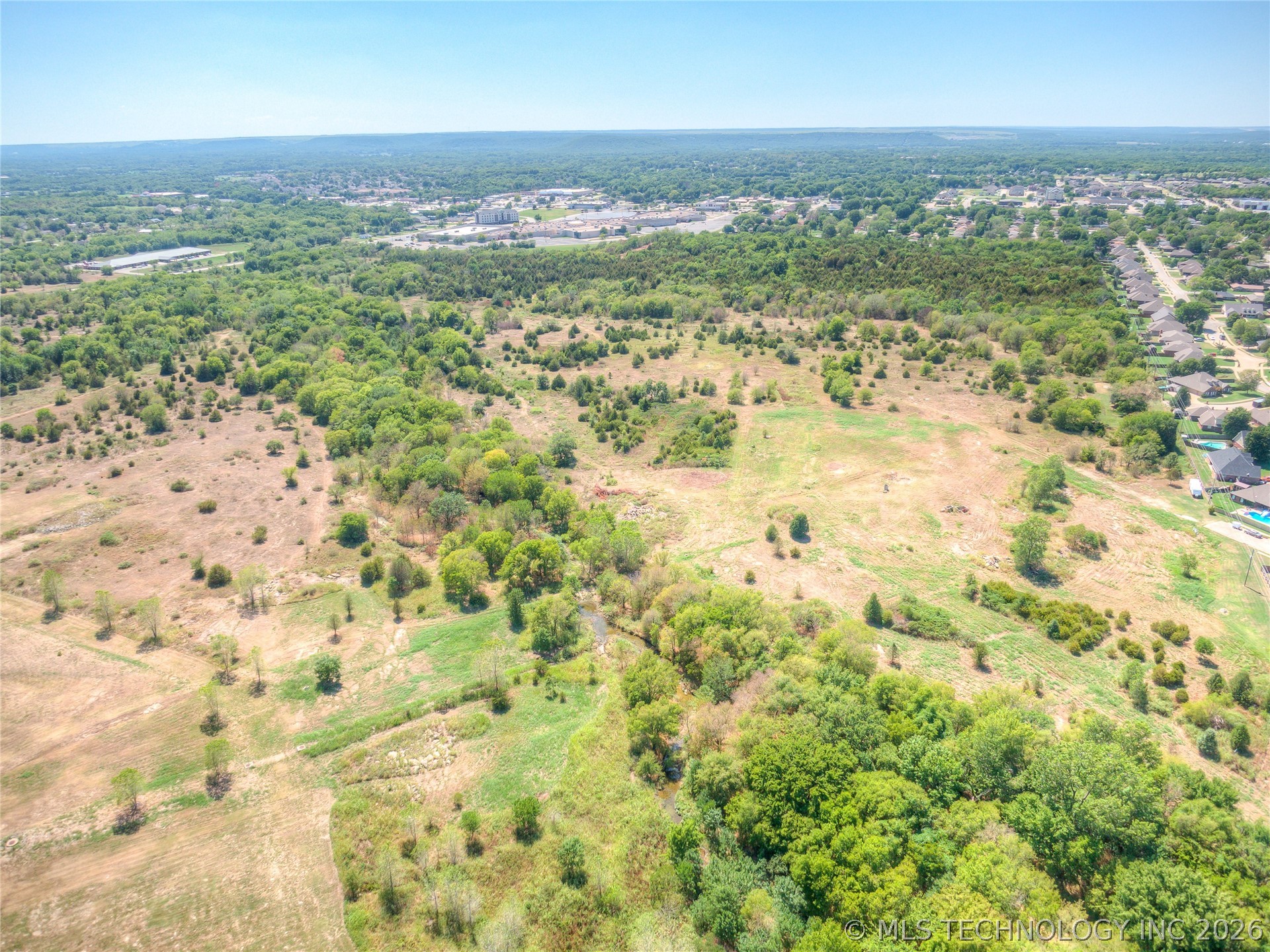 1 Se Barnett Avenue Property Photo 10