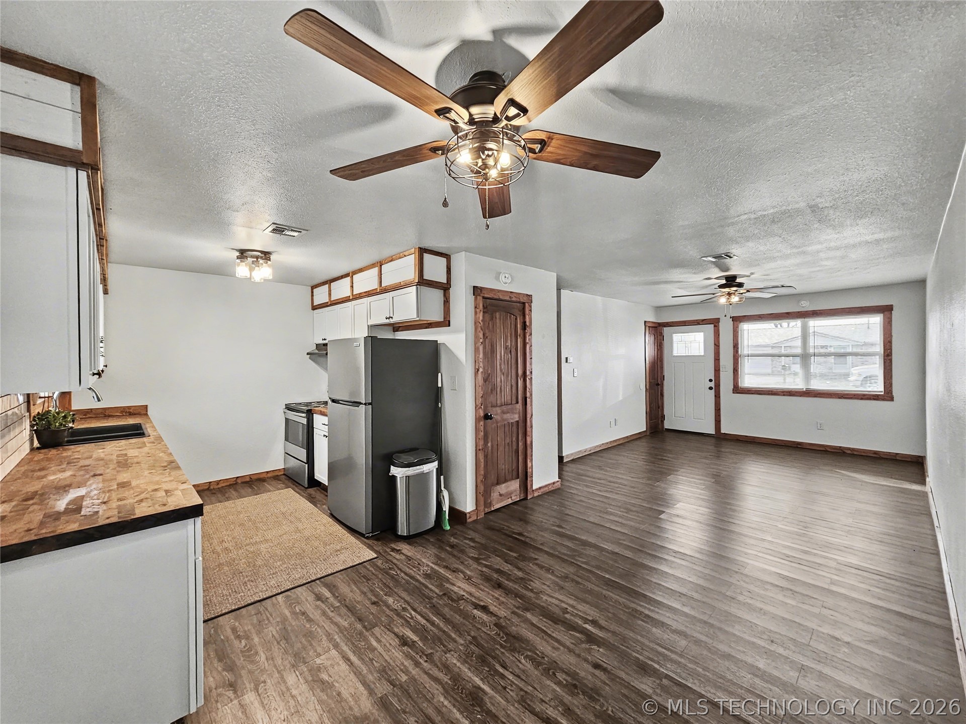 1403 N 6th Street Property Photo 5