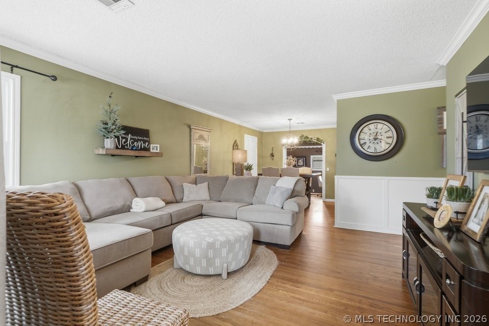 4149 S St Louis Avenue Property Photo 8