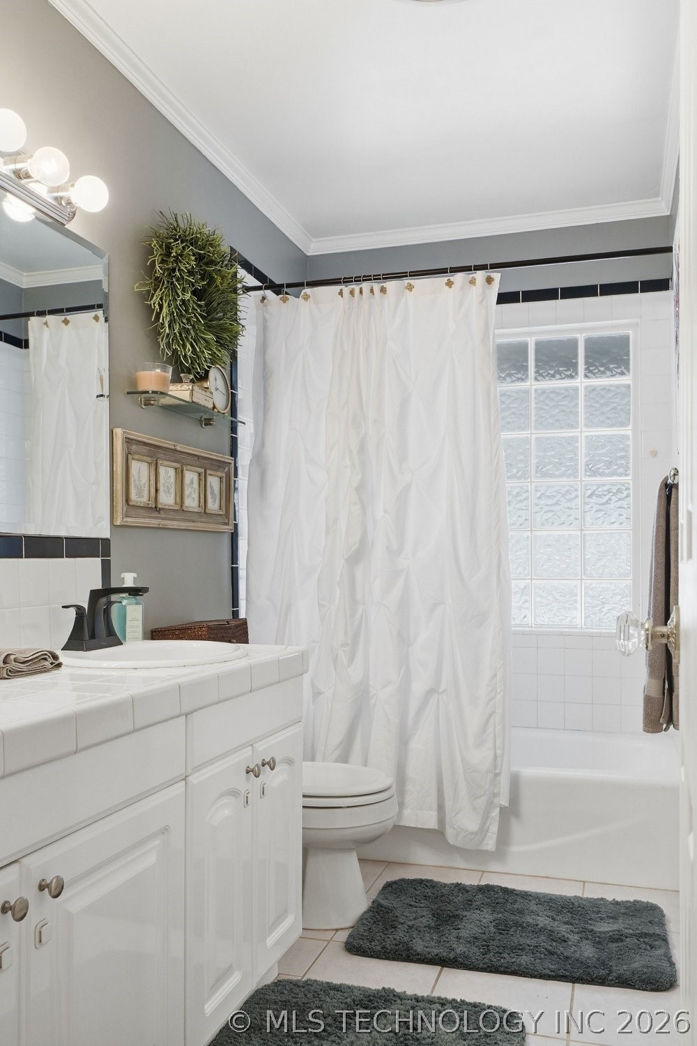 4149 S St Louis Avenue Property Photo 24