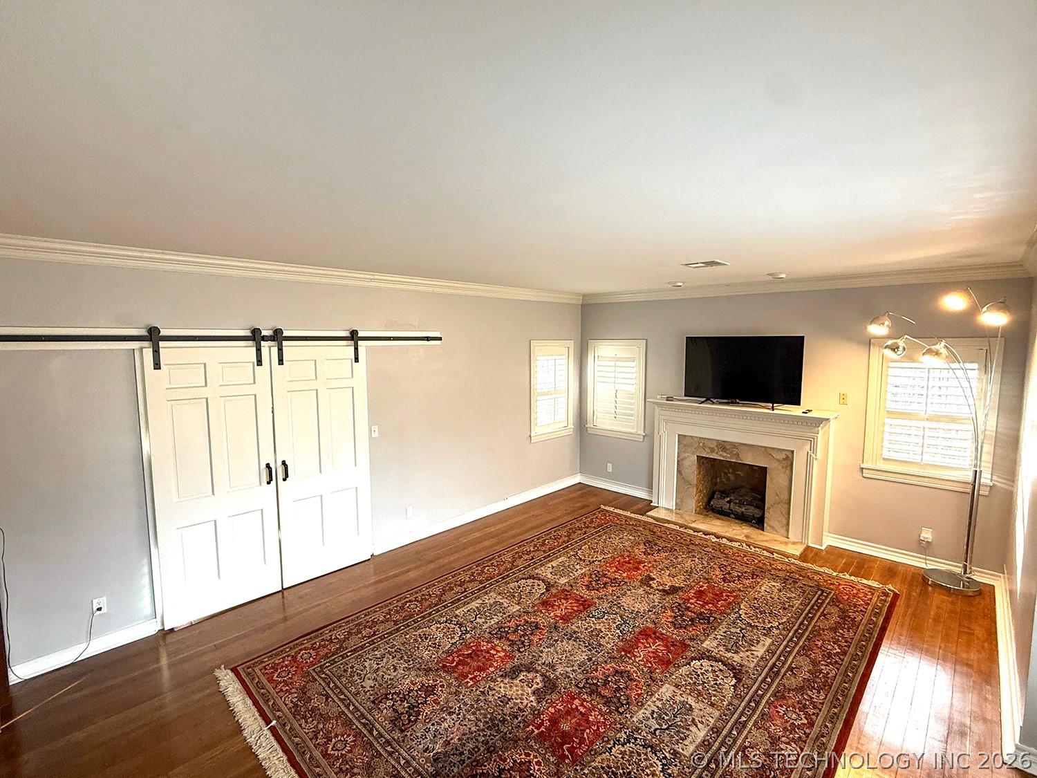 515 W Kings Road Property Photo 10