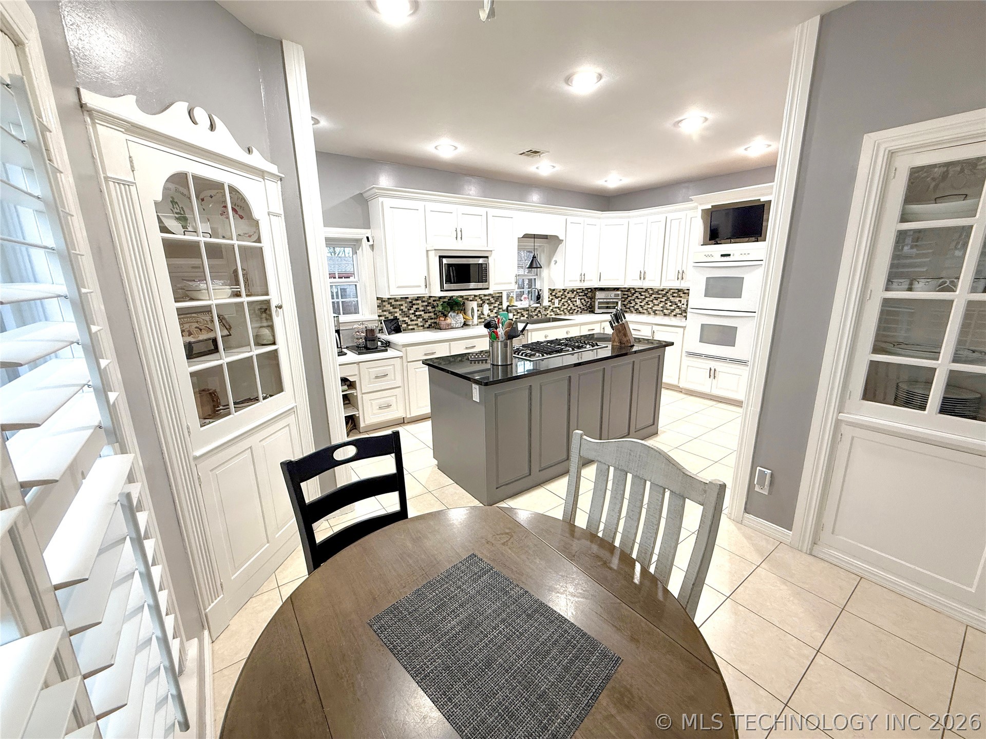 515 W Kings Road Property Photo 19