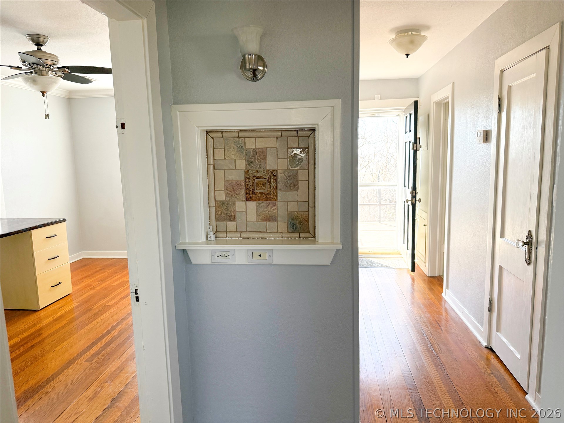 515 W Kings Road Property Photo 50
