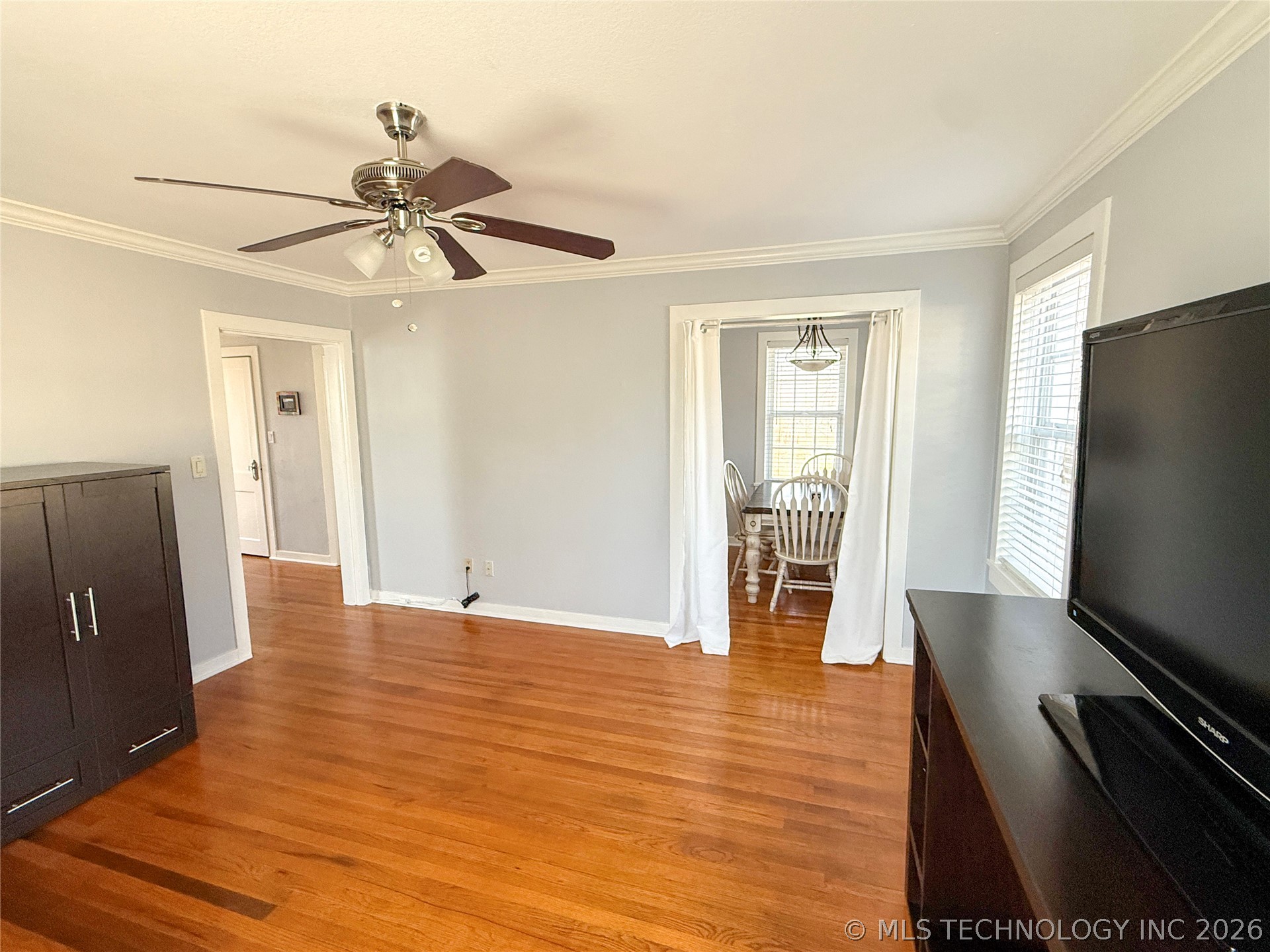 515 W Kings Road Property Photo 54
