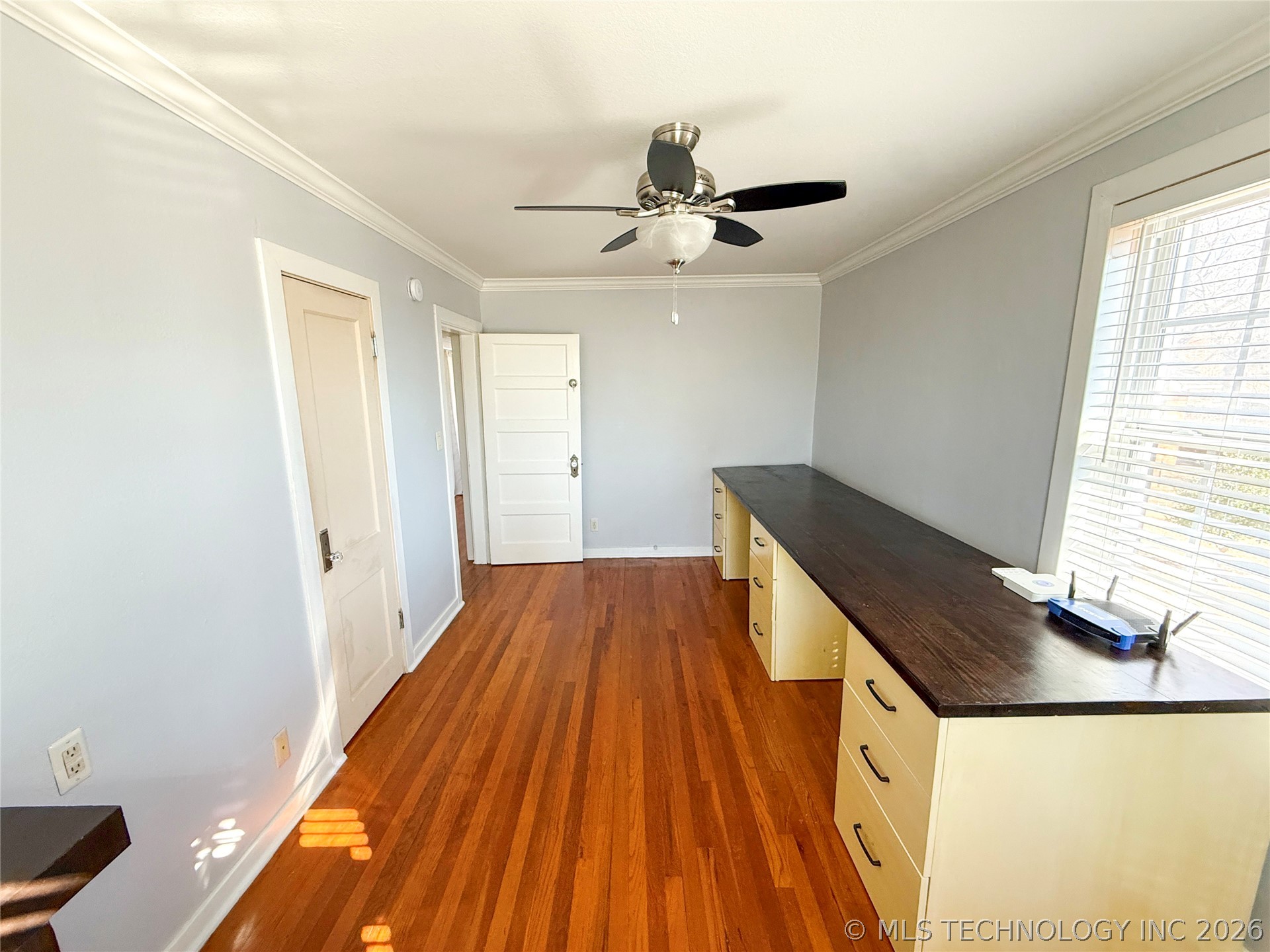 515 W Kings Road Property Photo 56