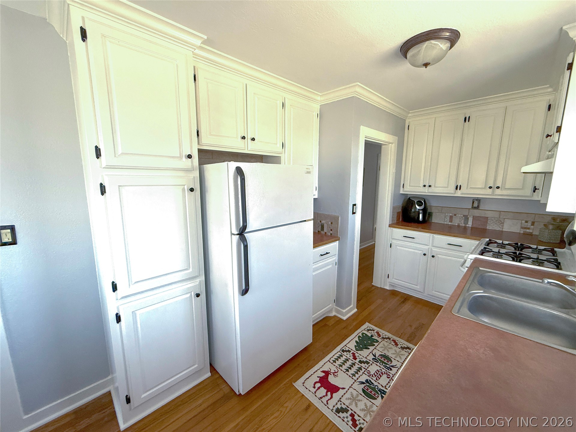 515 W Kings Road Property Photo 59