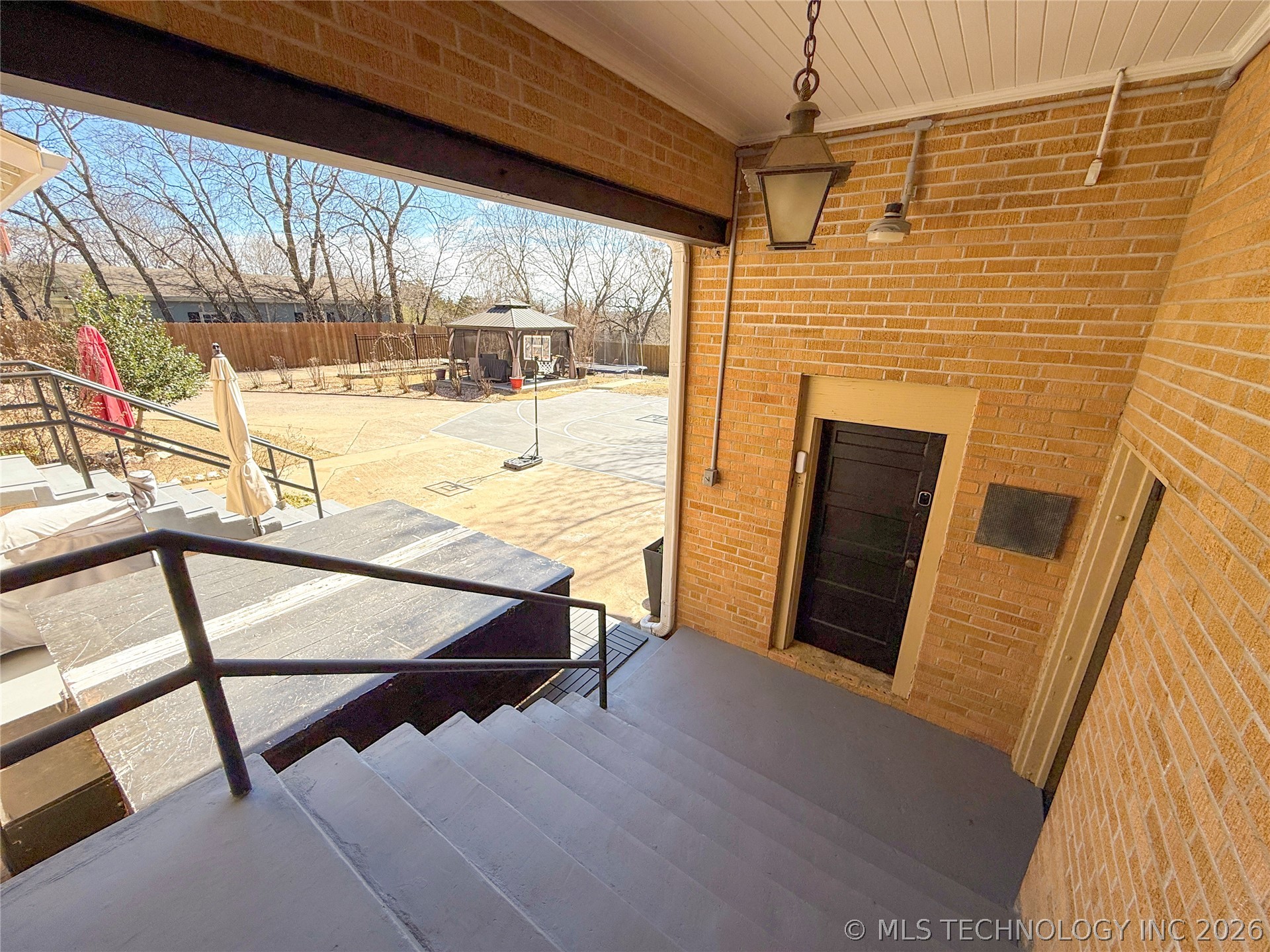 515 W Kings Road Property Photo 63