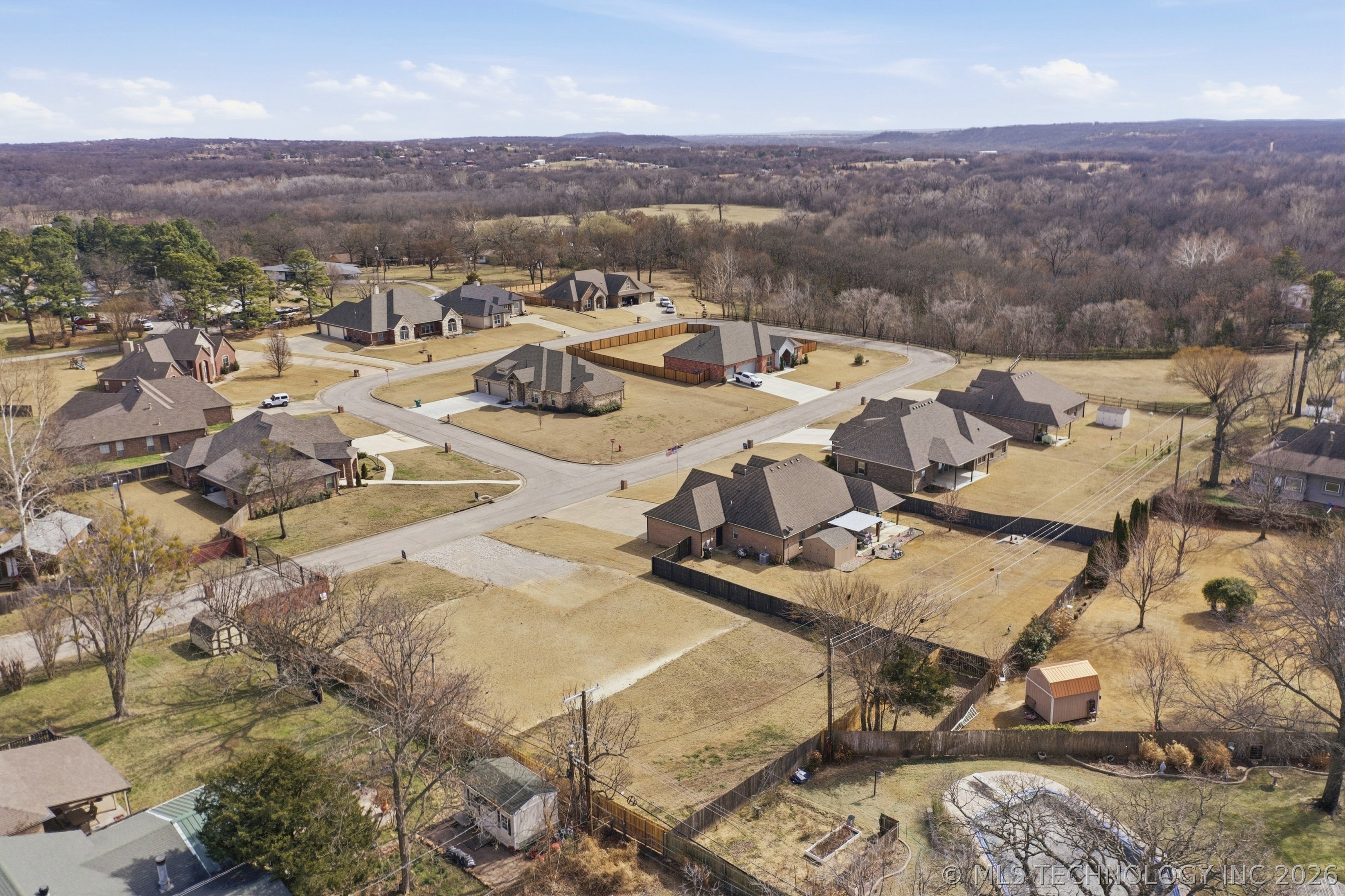 1400 Mabelle Drive Property Photo 3