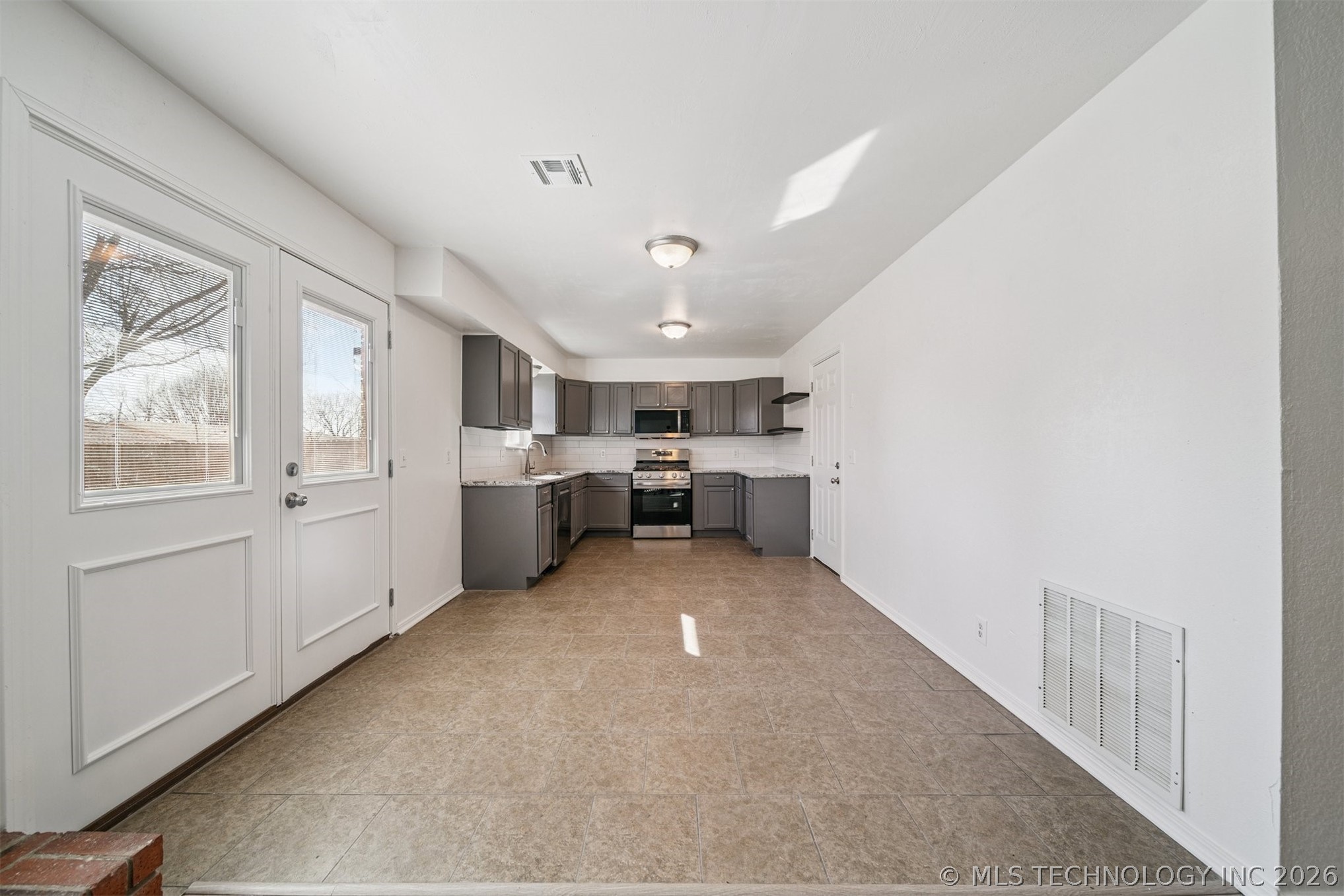 582 E 133rd Place Property Photo 11