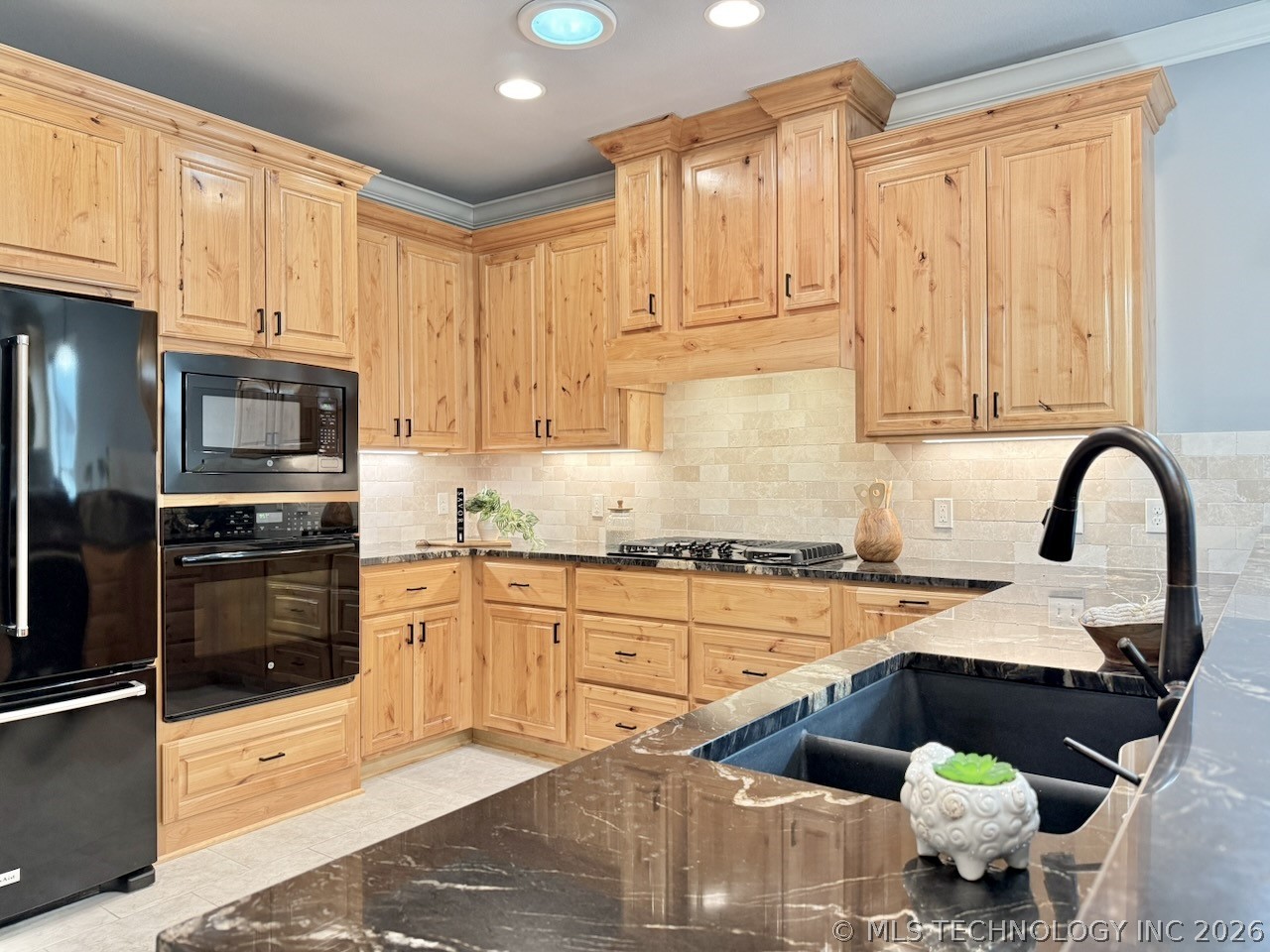 9570 E 103rd Street Property Photo 11