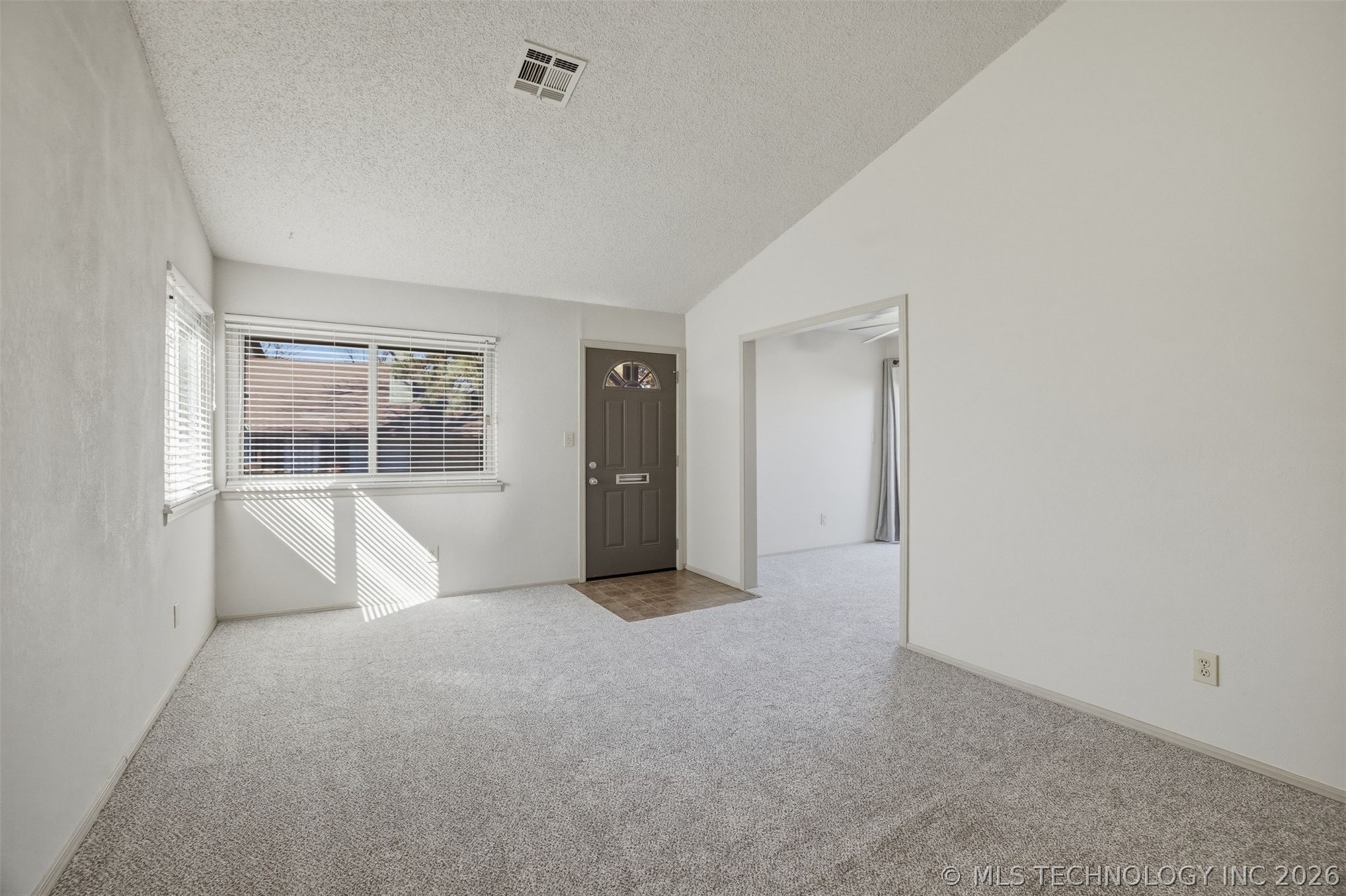 1231 E 112th Street 26-1d Property Photo 7