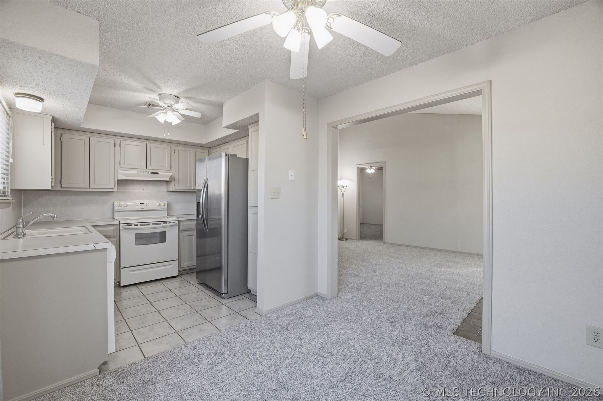 1231 E 112th Street 26-1d Property Photo 10
