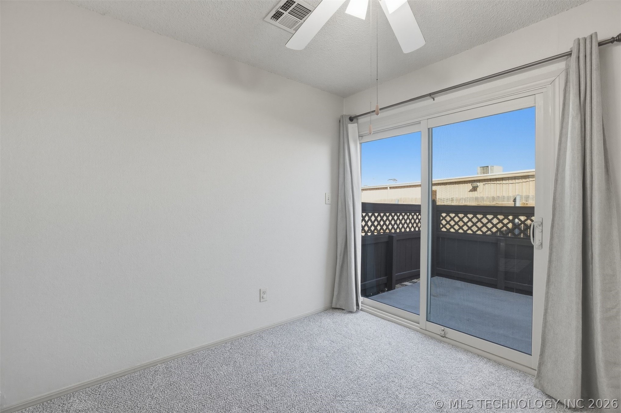 1231 E 112th Street 26-1d Property Photo 11