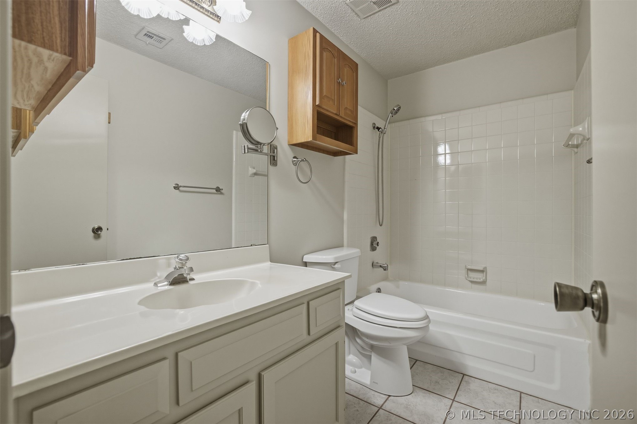 1231 E 112th Street 26-1d Property Photo 26