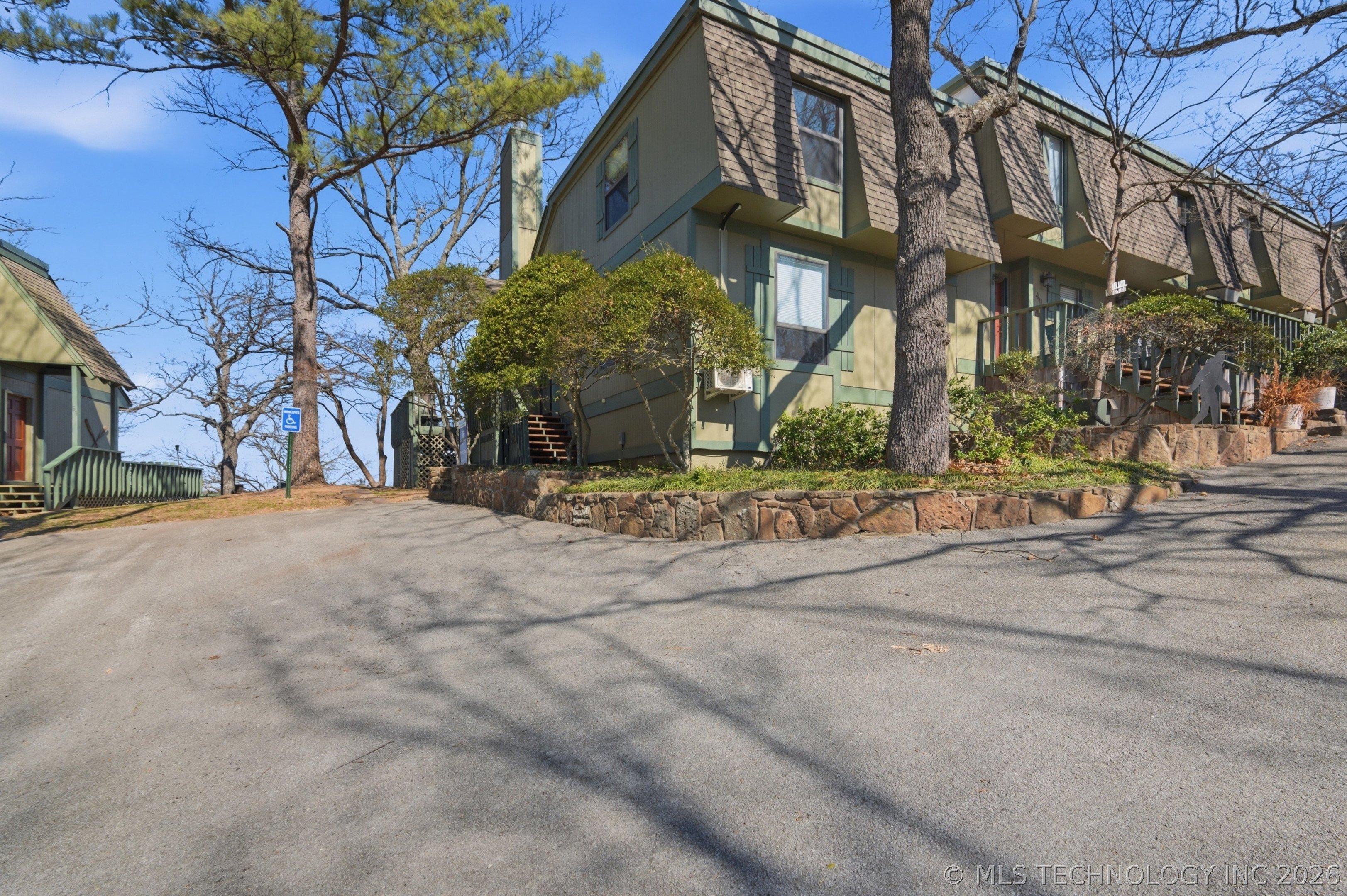 450779 E 341 Road #50 Property Photo 2