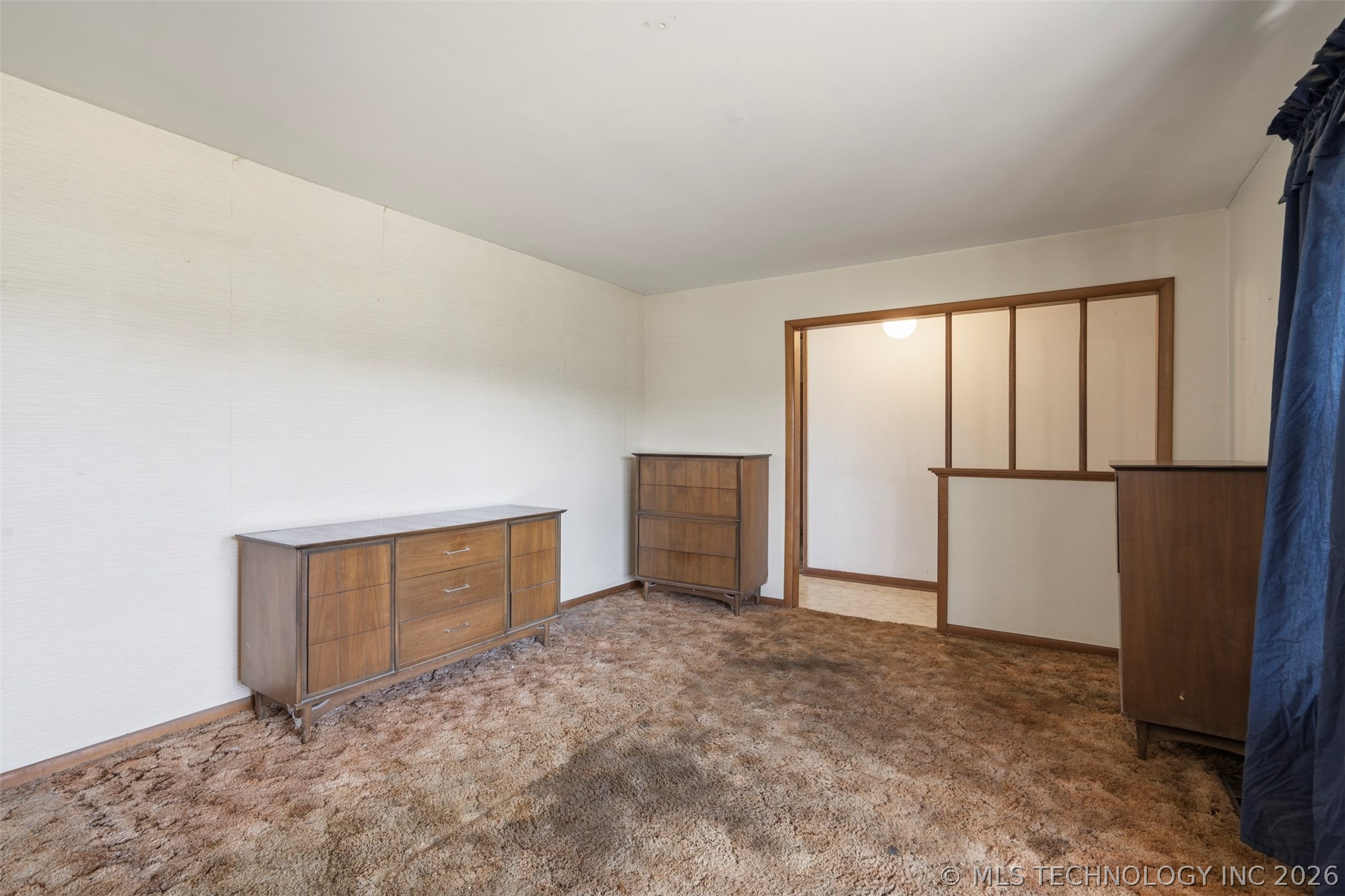 909 Francis Property Photo 4