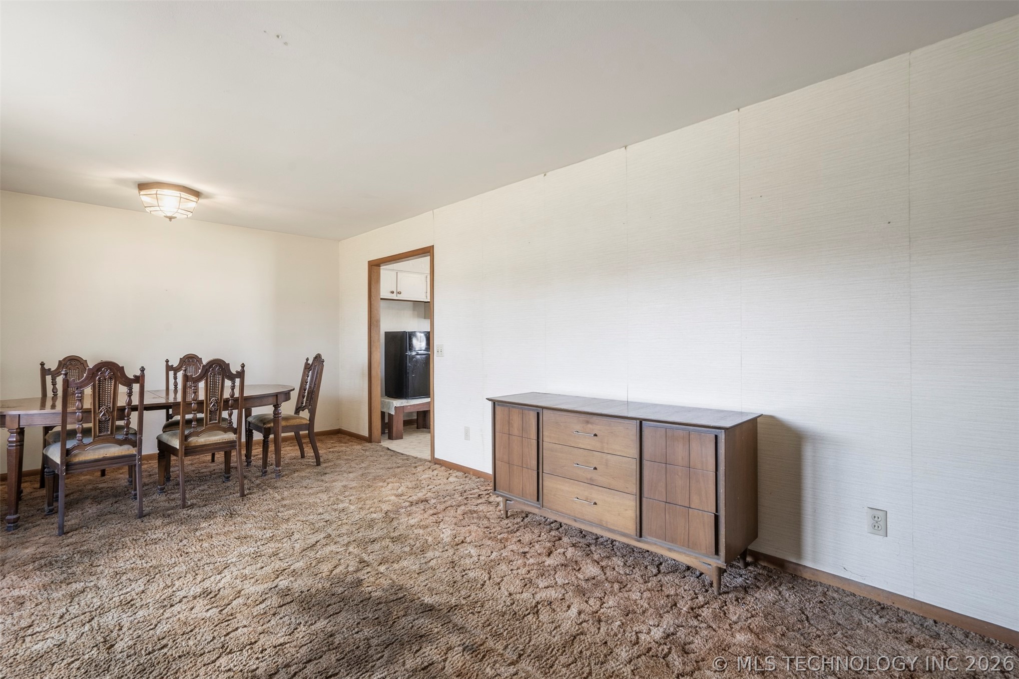 909 Francis Property Photo 5