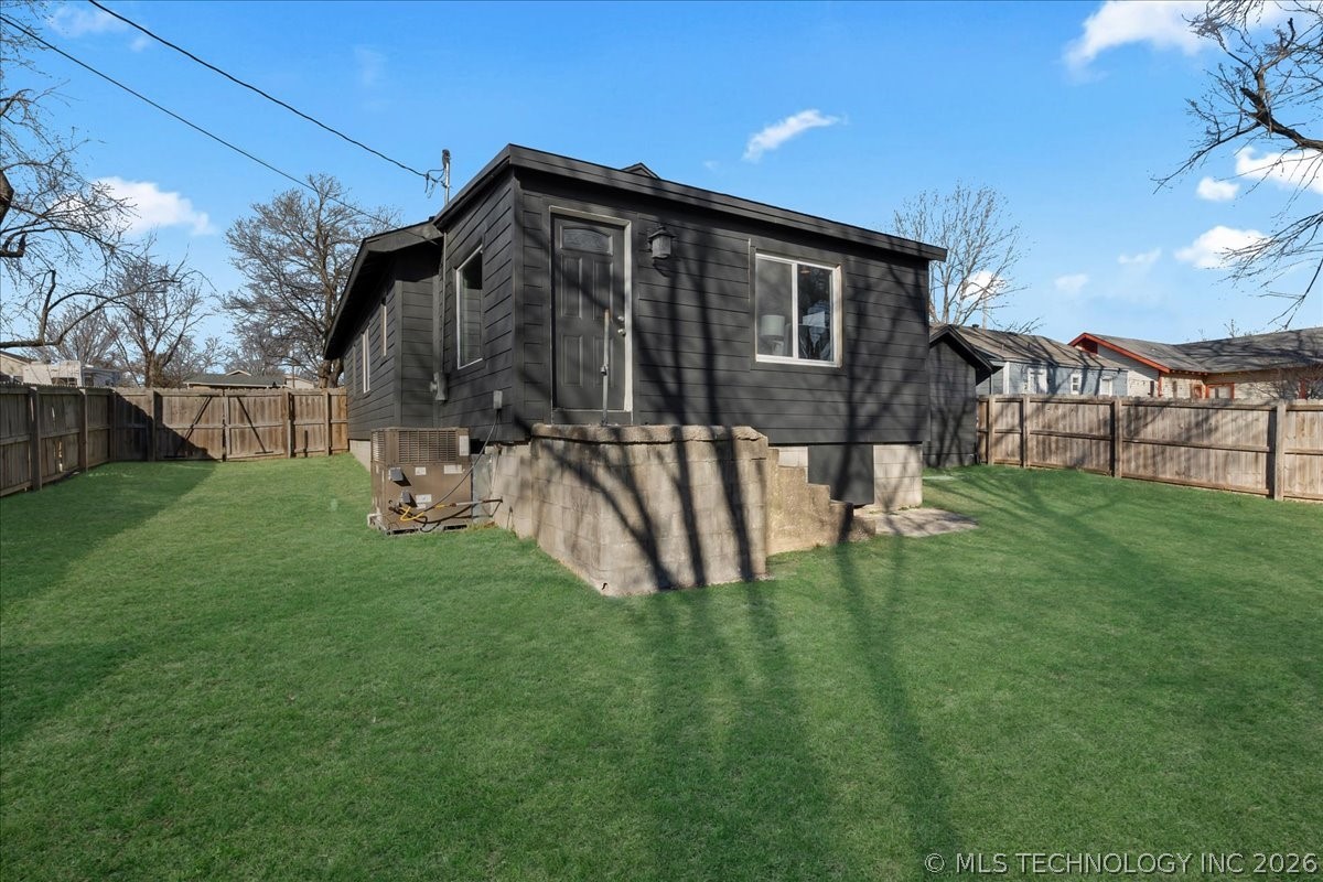 813 N 11th Street Property Photo 25