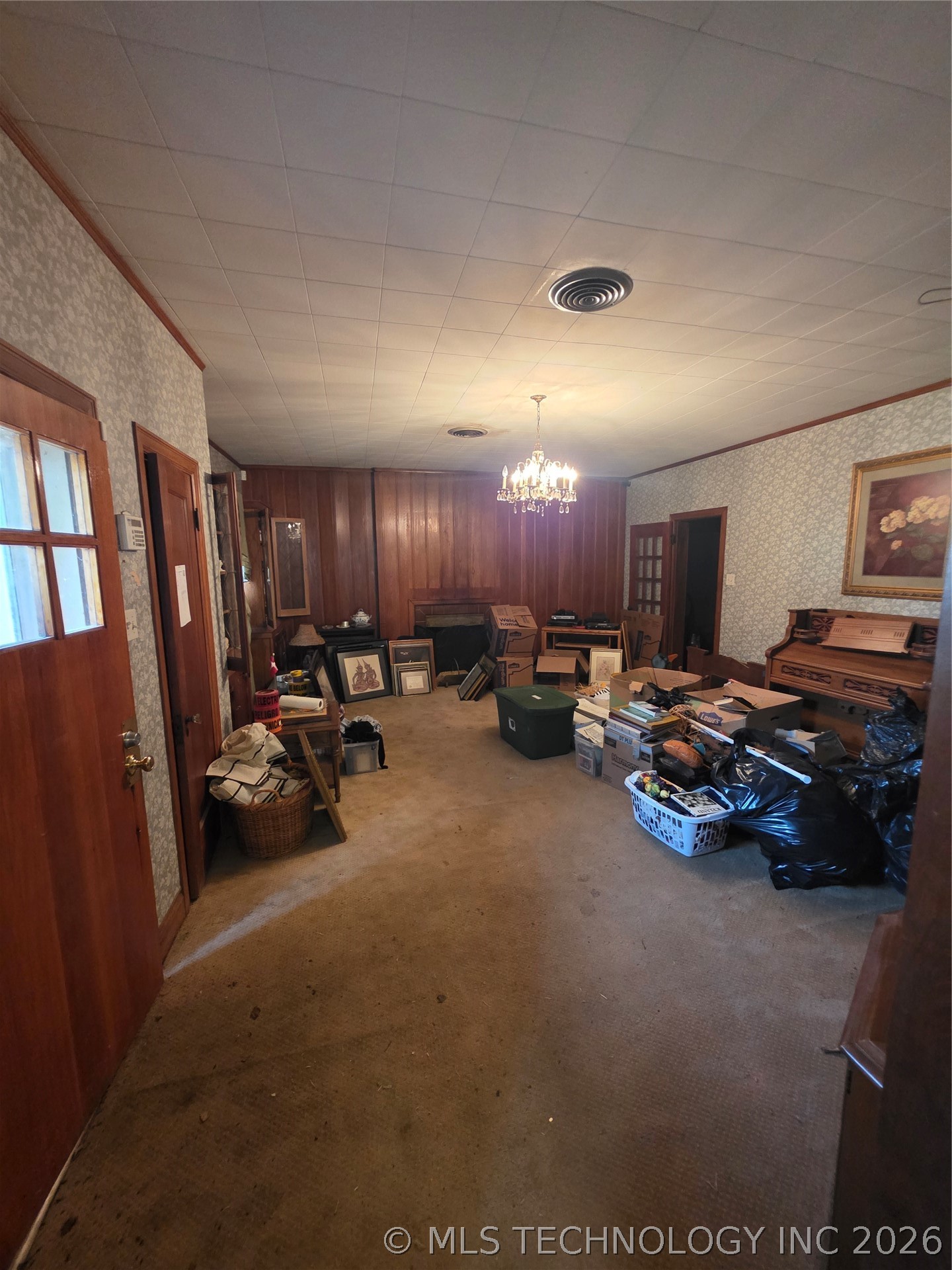 1819 W Evergreen Street Property Photo 4
