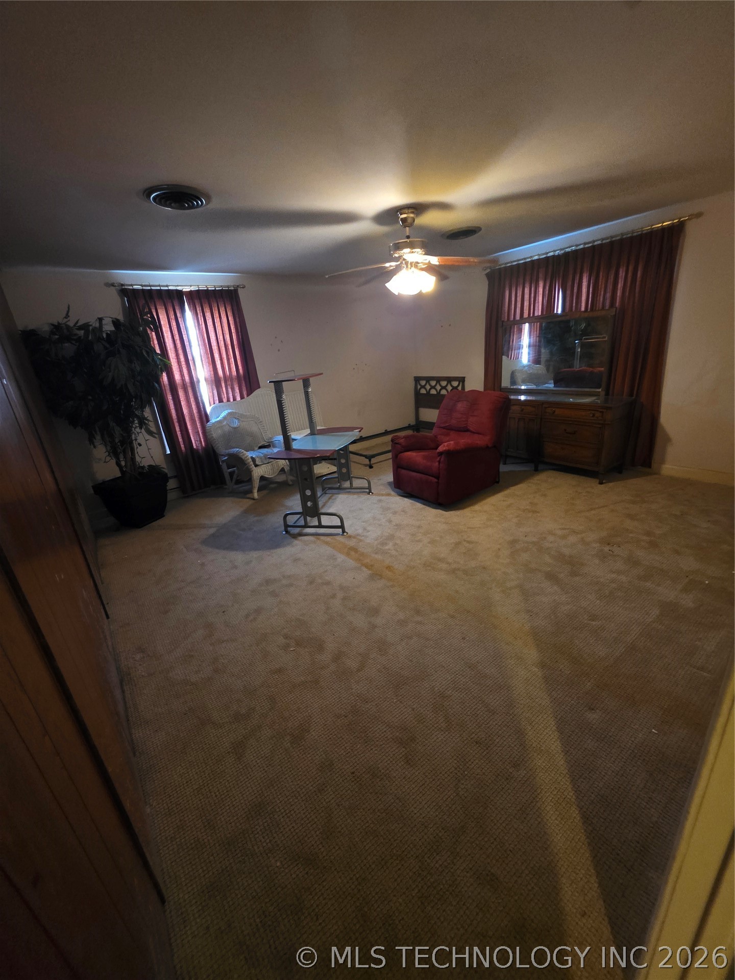 1819 W Evergreen Street Property Photo 17