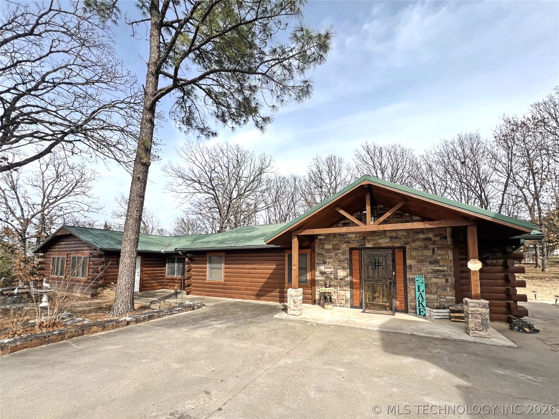 30226 S Hickory Lane Property Photo 2