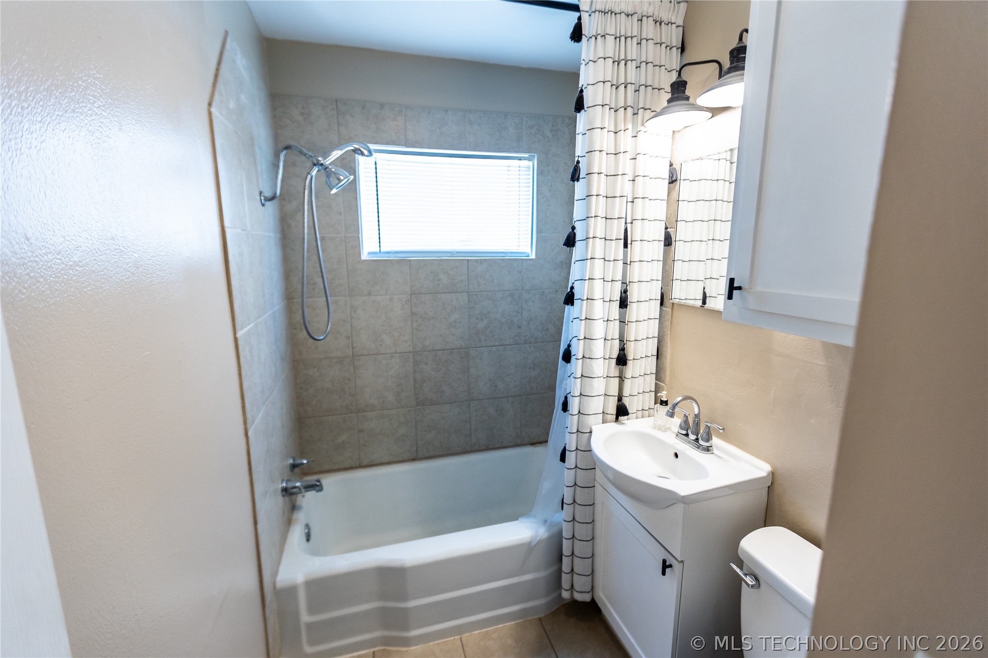828 N Darlington Avenue Property Photo 12