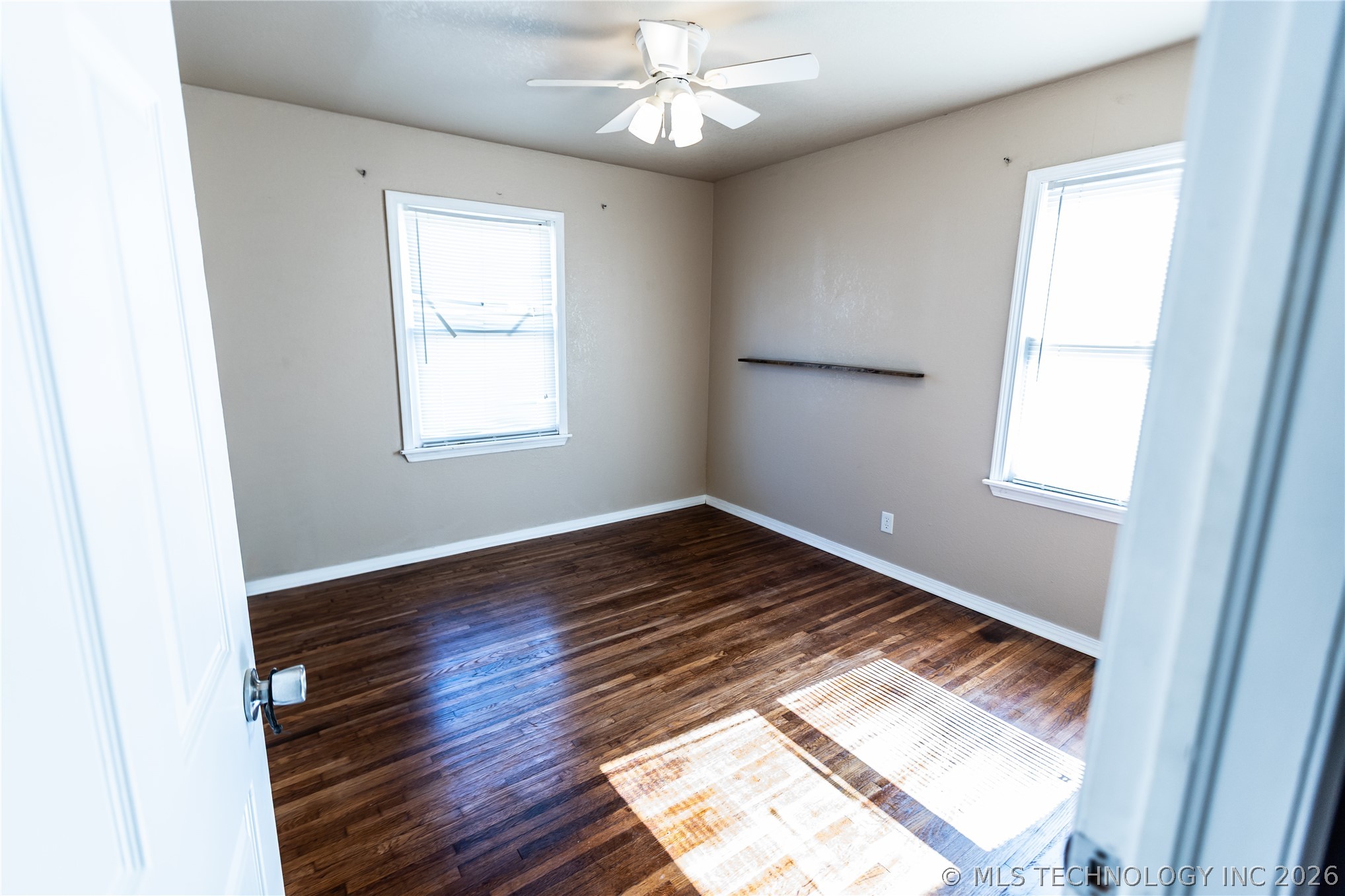 828 N Darlington Avenue Property Photo 14