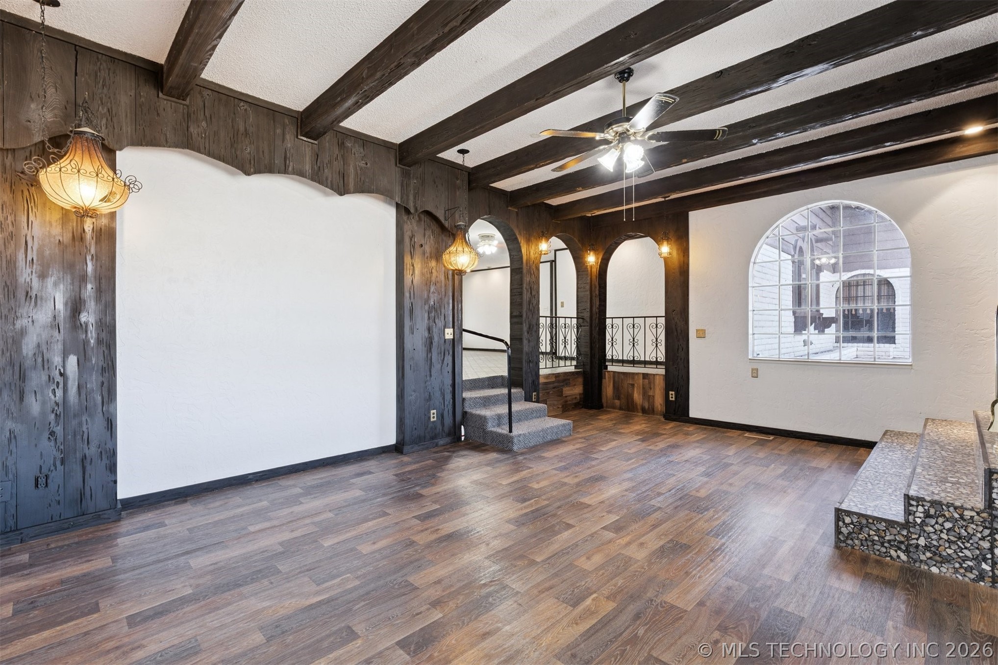 203 N Skinner Avenue Property Photo 15