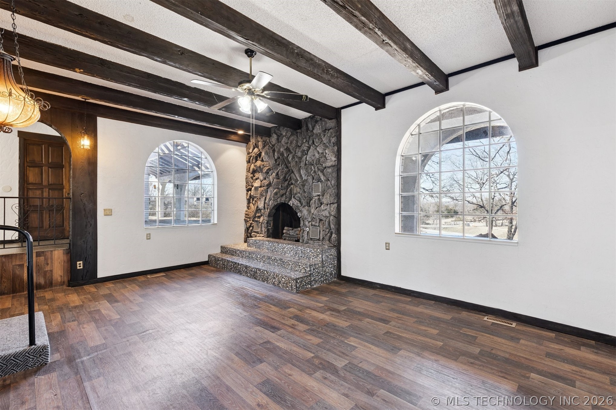 203 N Skinner Avenue Property Photo 18