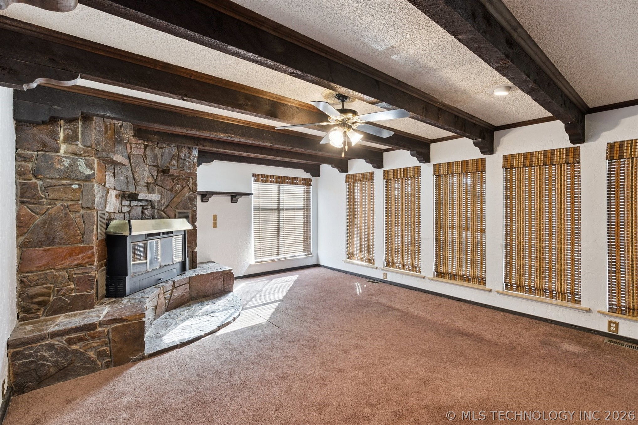 203 N Skinner Avenue Property Photo 27