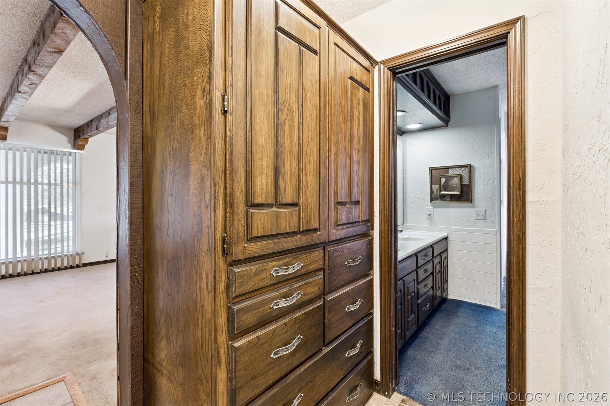 203 N Skinner Avenue Property Photo 37