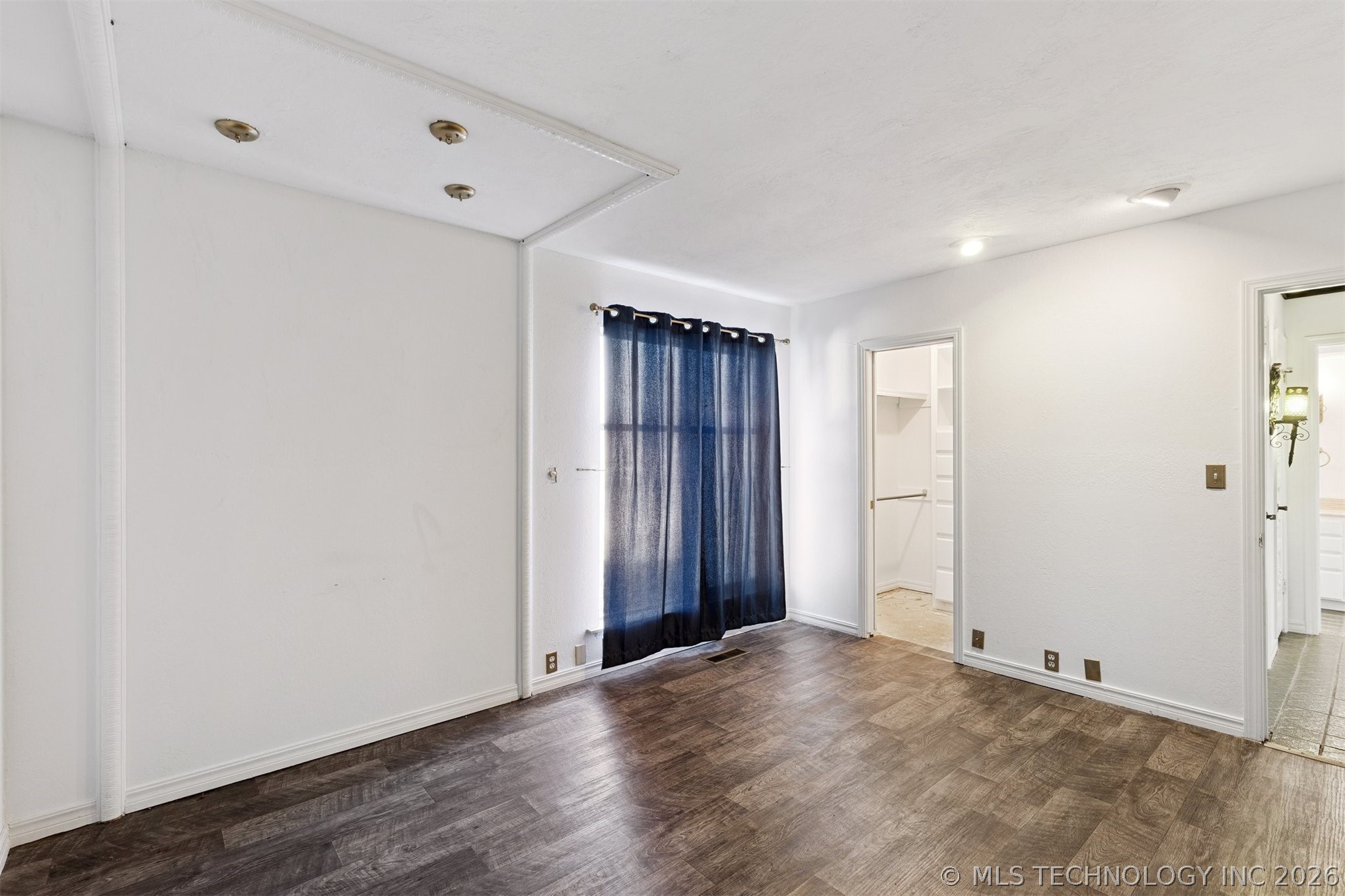 203 N Skinner Avenue Property Photo 41