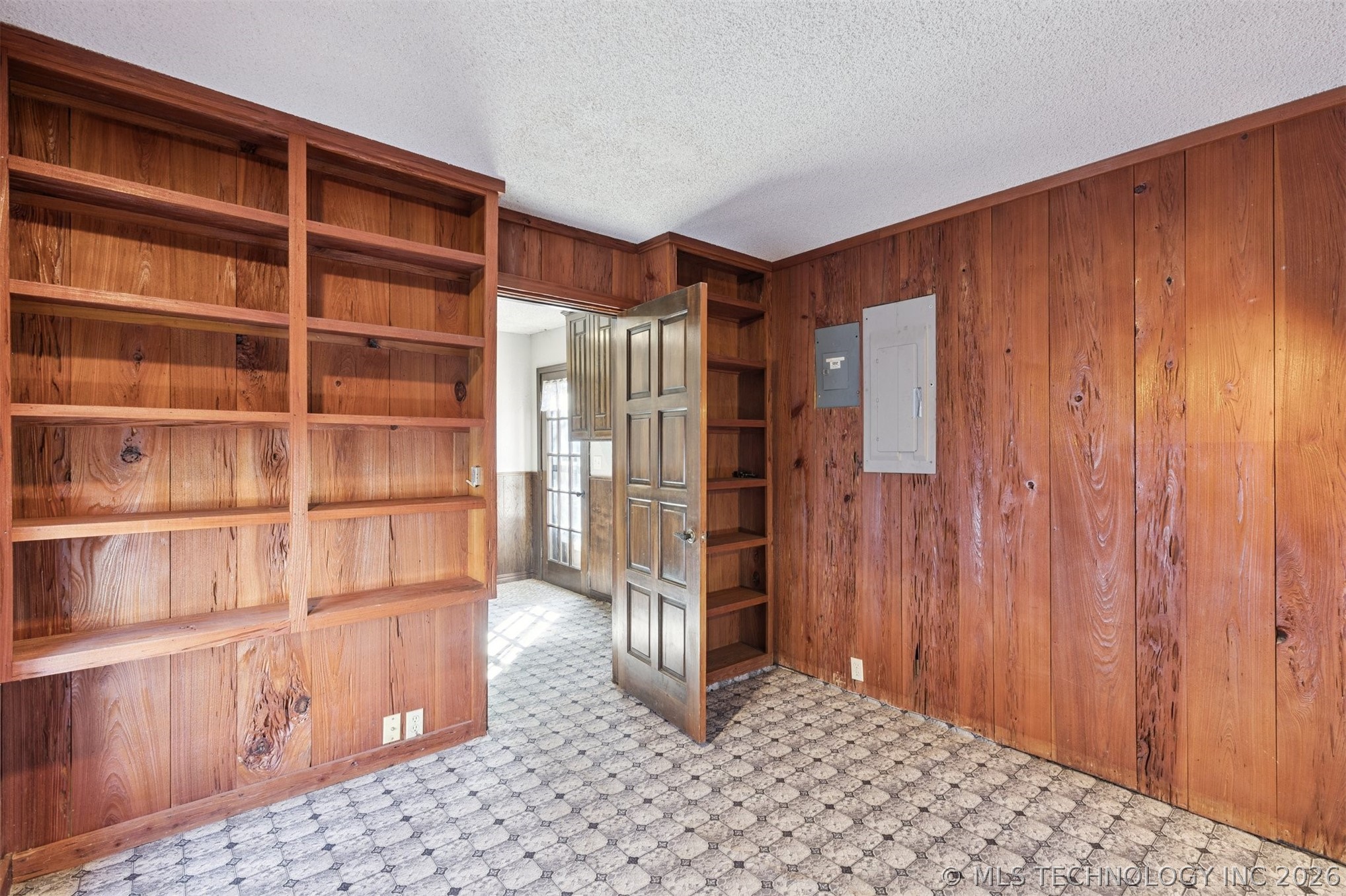 203 N Skinner Avenue Property Photo 52