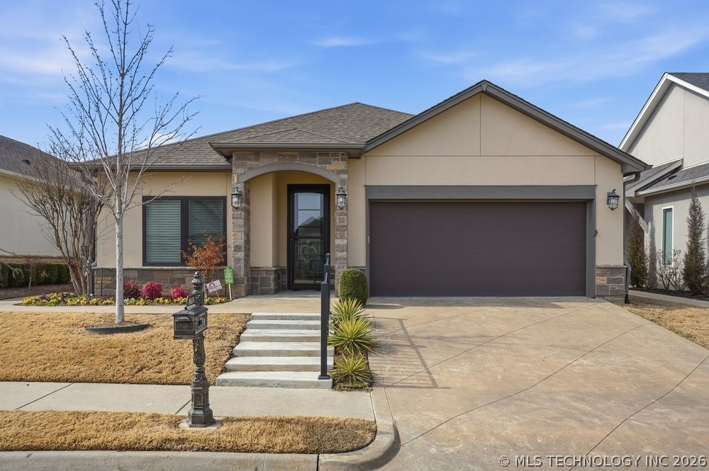 8414 S Phoenix Place W Property Photo 1
