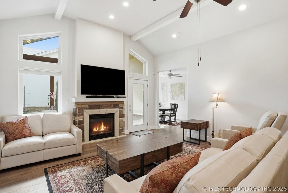 8414 S Phoenix Place W Property Photo 7