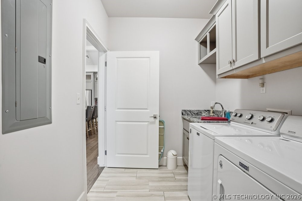8414 S Phoenix Place W Property Photo 17