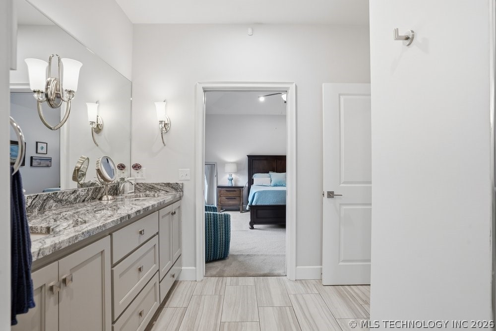 8414 S Phoenix Place W Property Photo 23