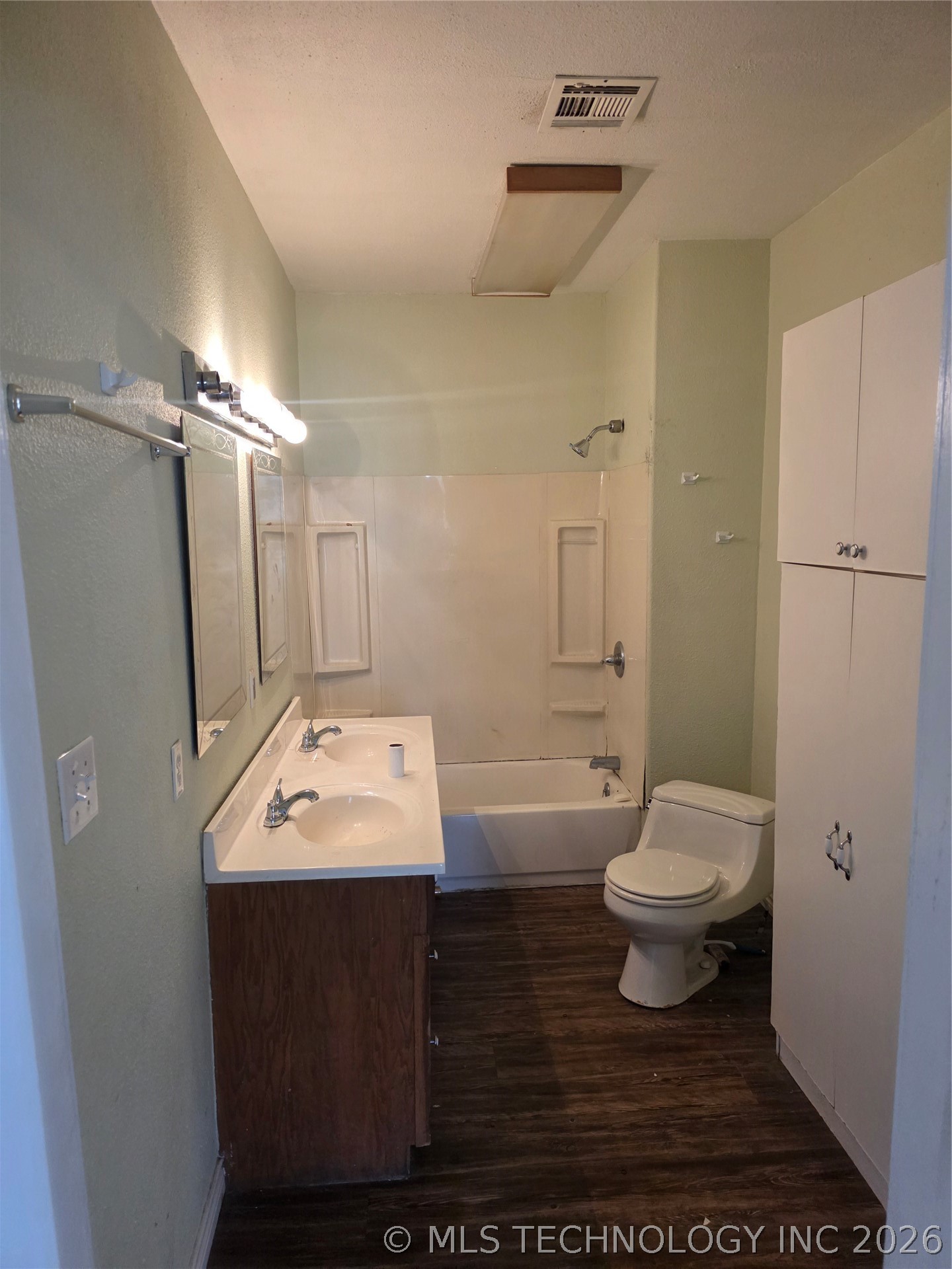 318 N Washington Property Photo 11