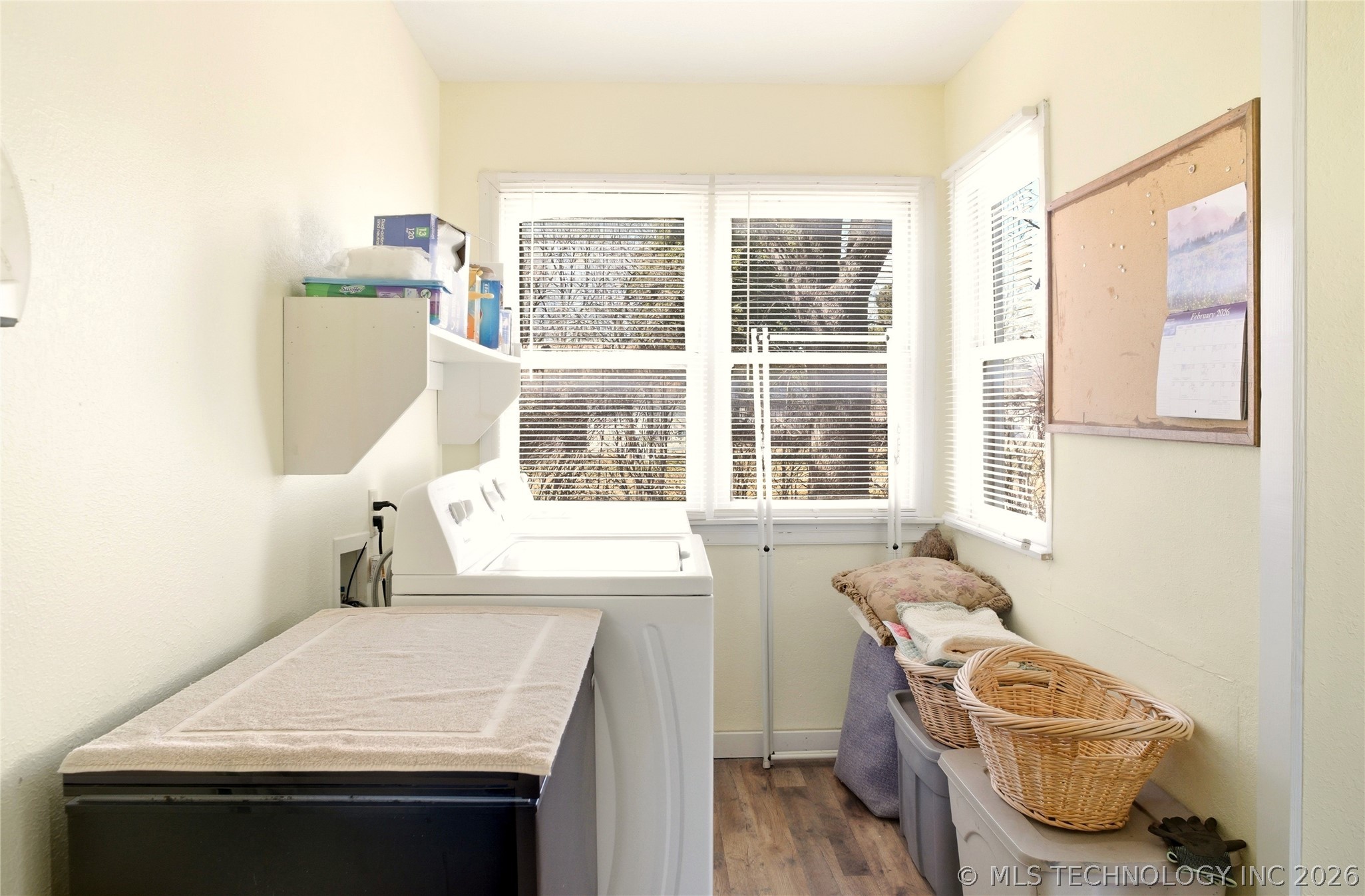 221 W Poplar Street Property Photo 16
