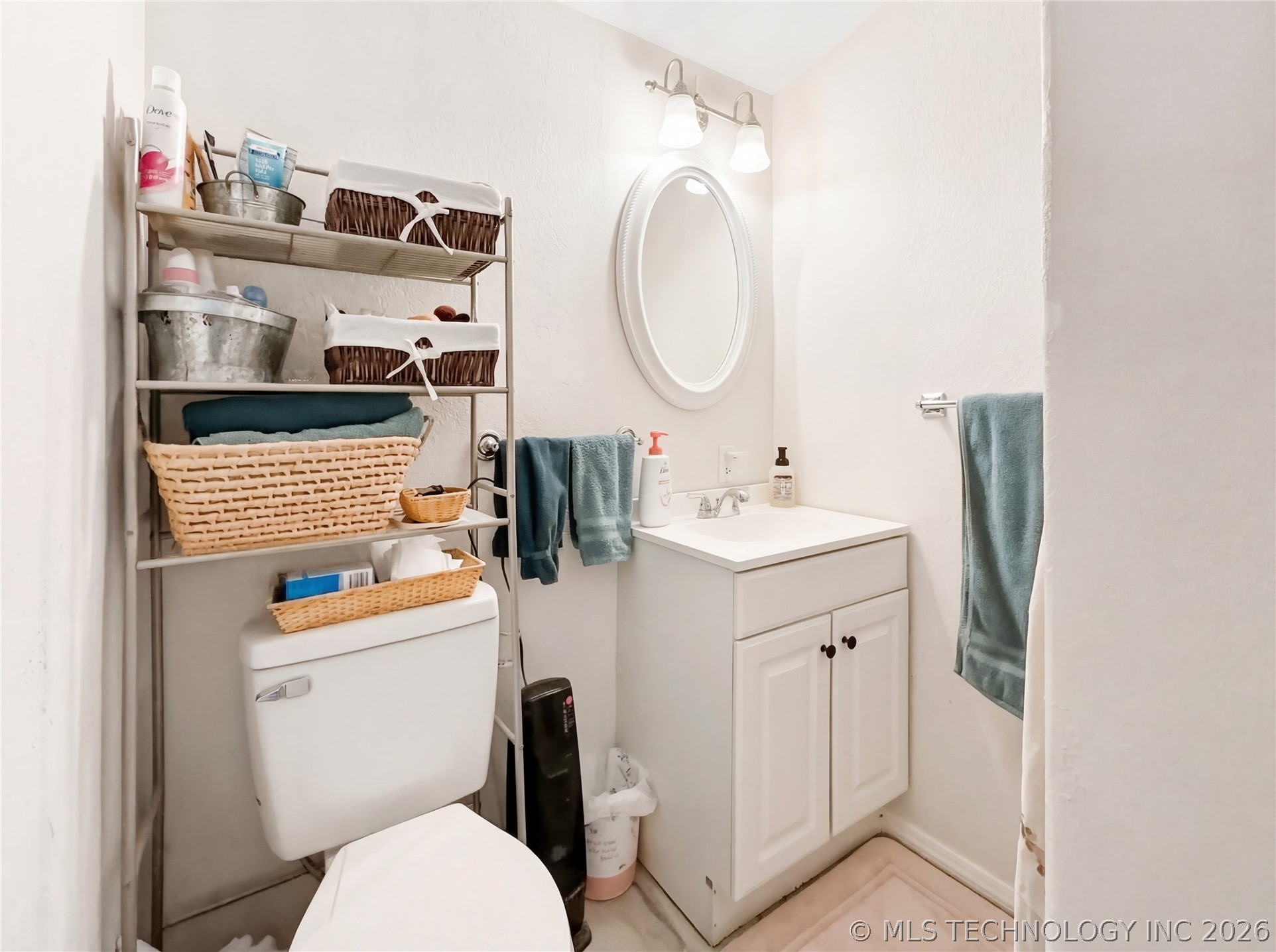 221 W Poplar Street Property Photo 27