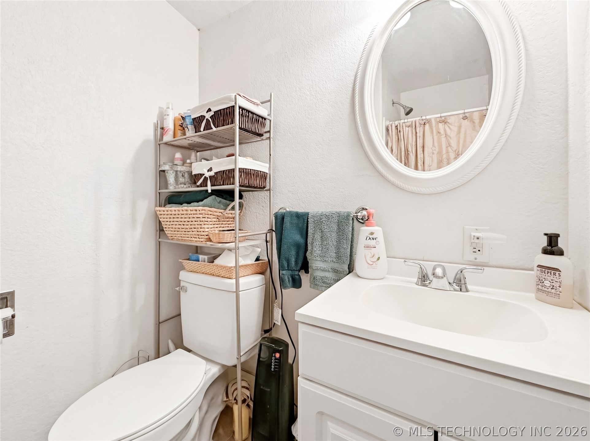 221 W Poplar Street Property Photo 29