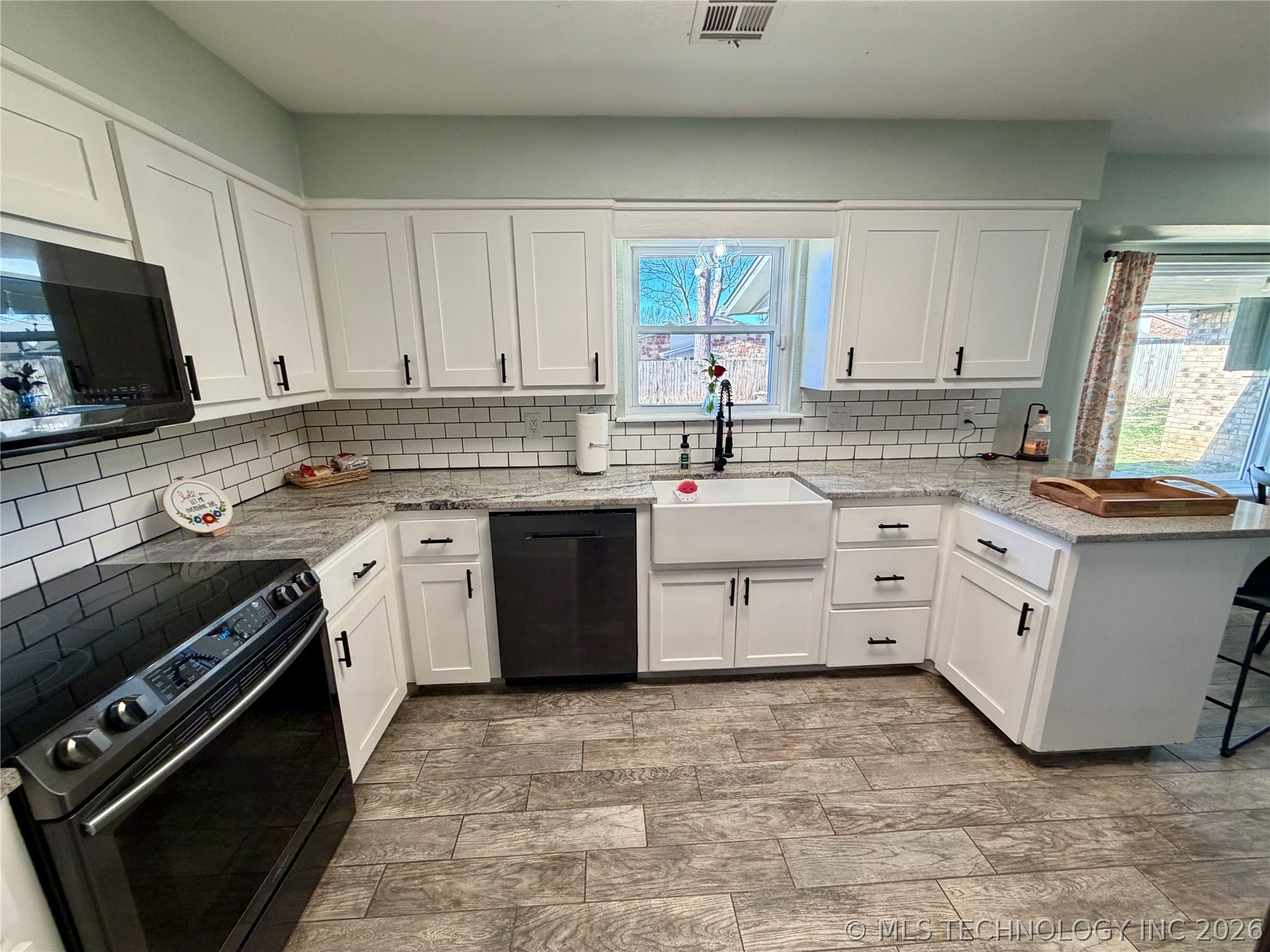 201 Foltz Lane Property Photo 12