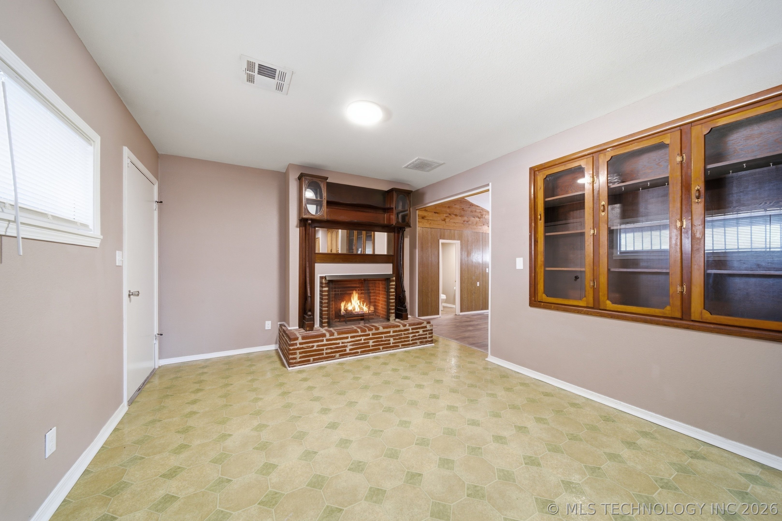 1103 S 56th West Avenue Property Photo 10